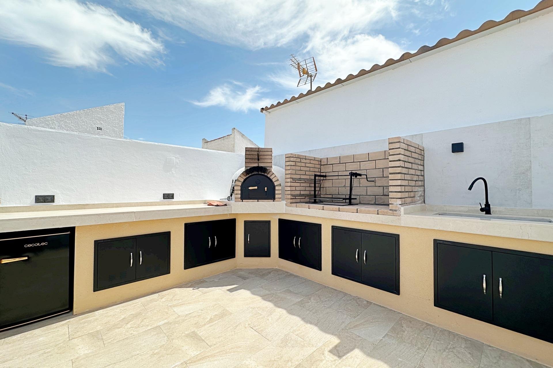Revente - Maison de ville -
Torrevieja - Calas Blanca
