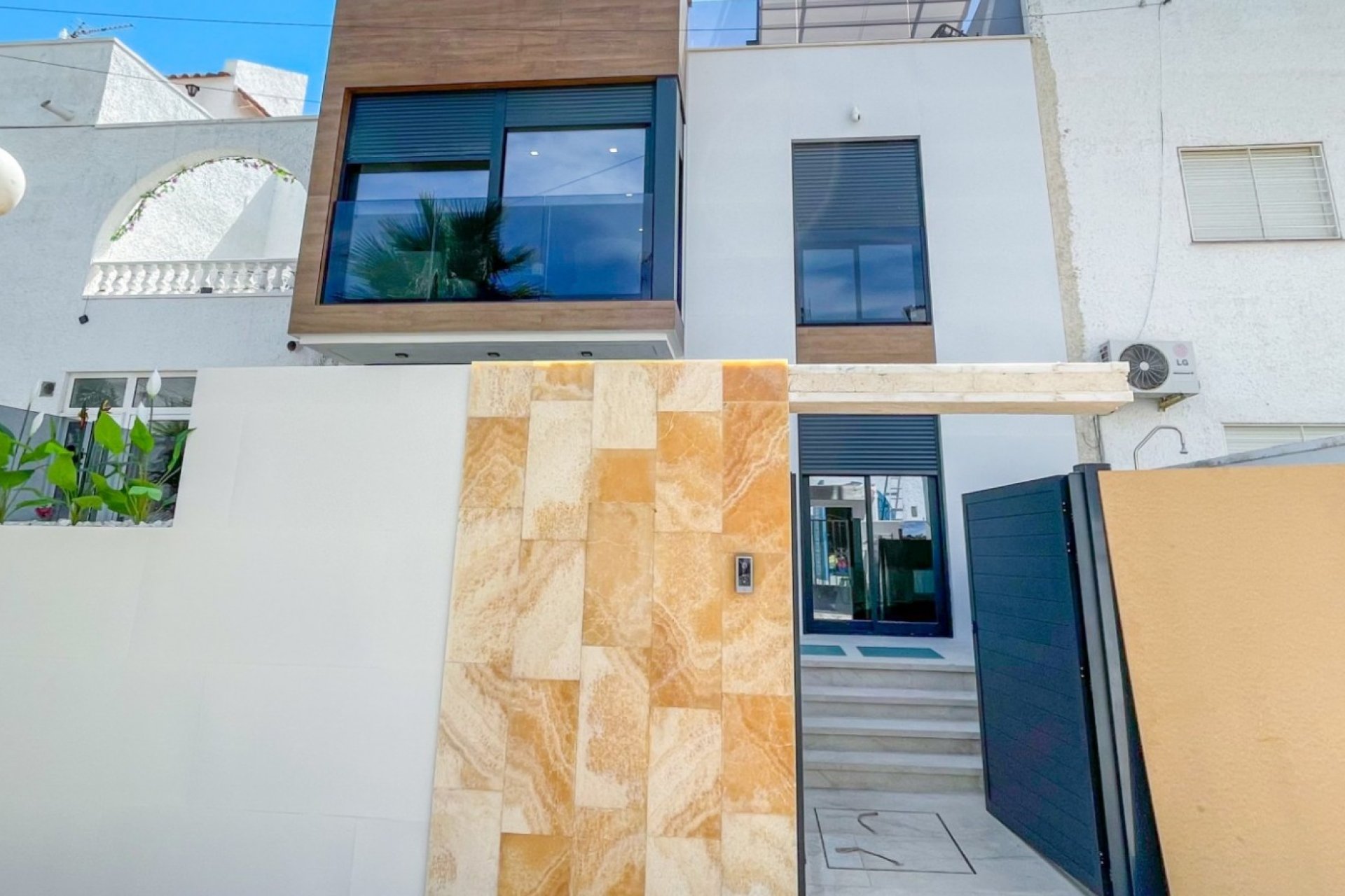 Revente - Maison de ville -
Torrevieja - Costa Blanca