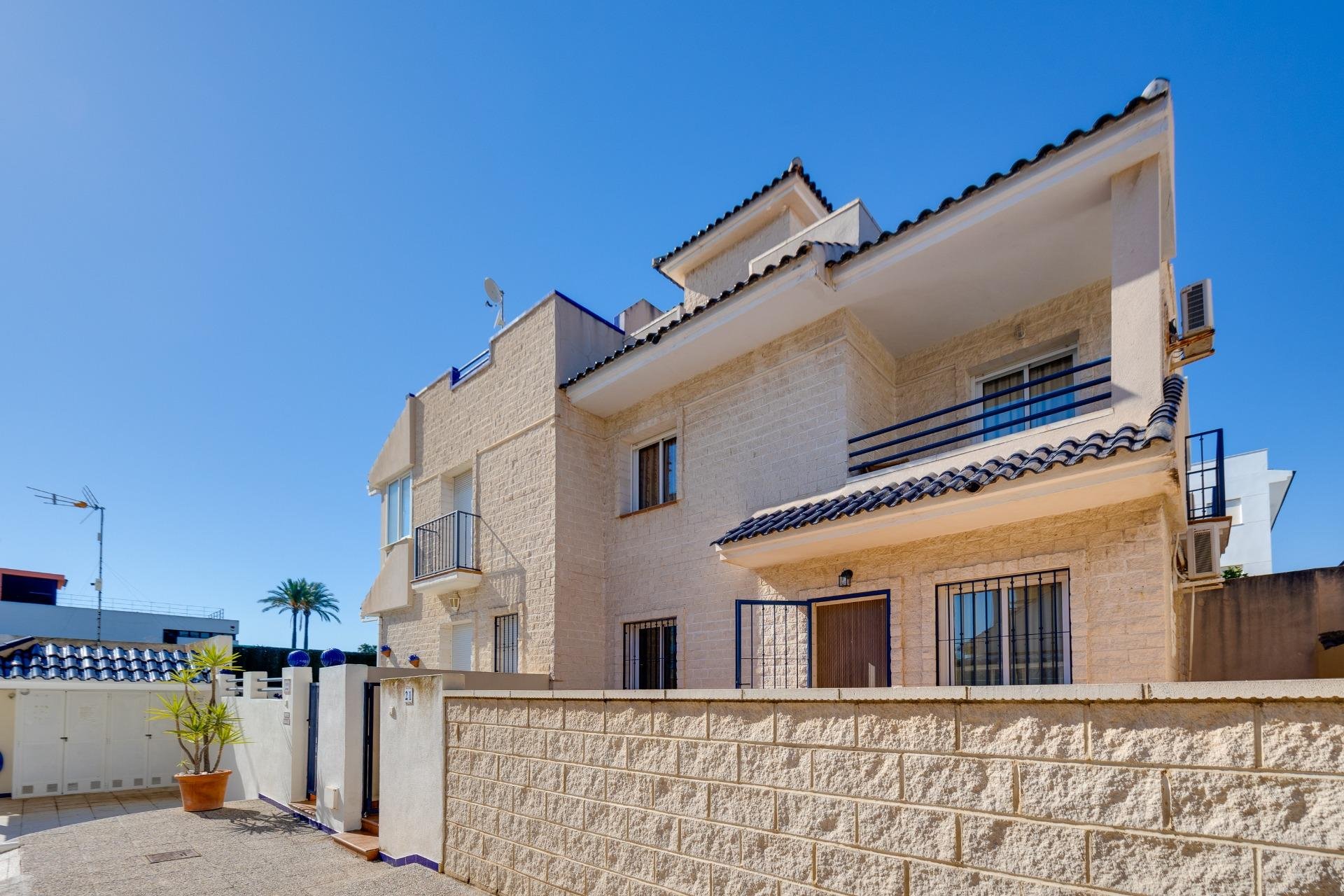Revente - Maison de ville -
Torrevieja - La Veleta