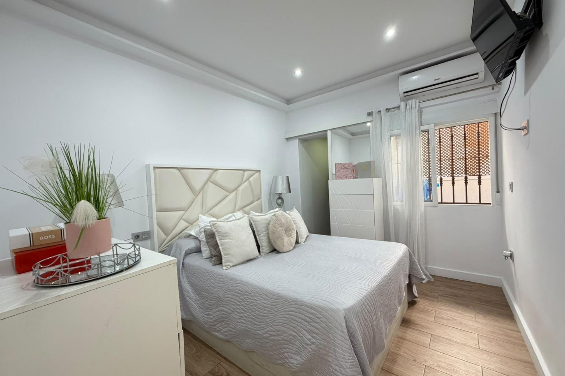 Revente - Maison de ville -
Torrevieja - Nueva Torrevieja