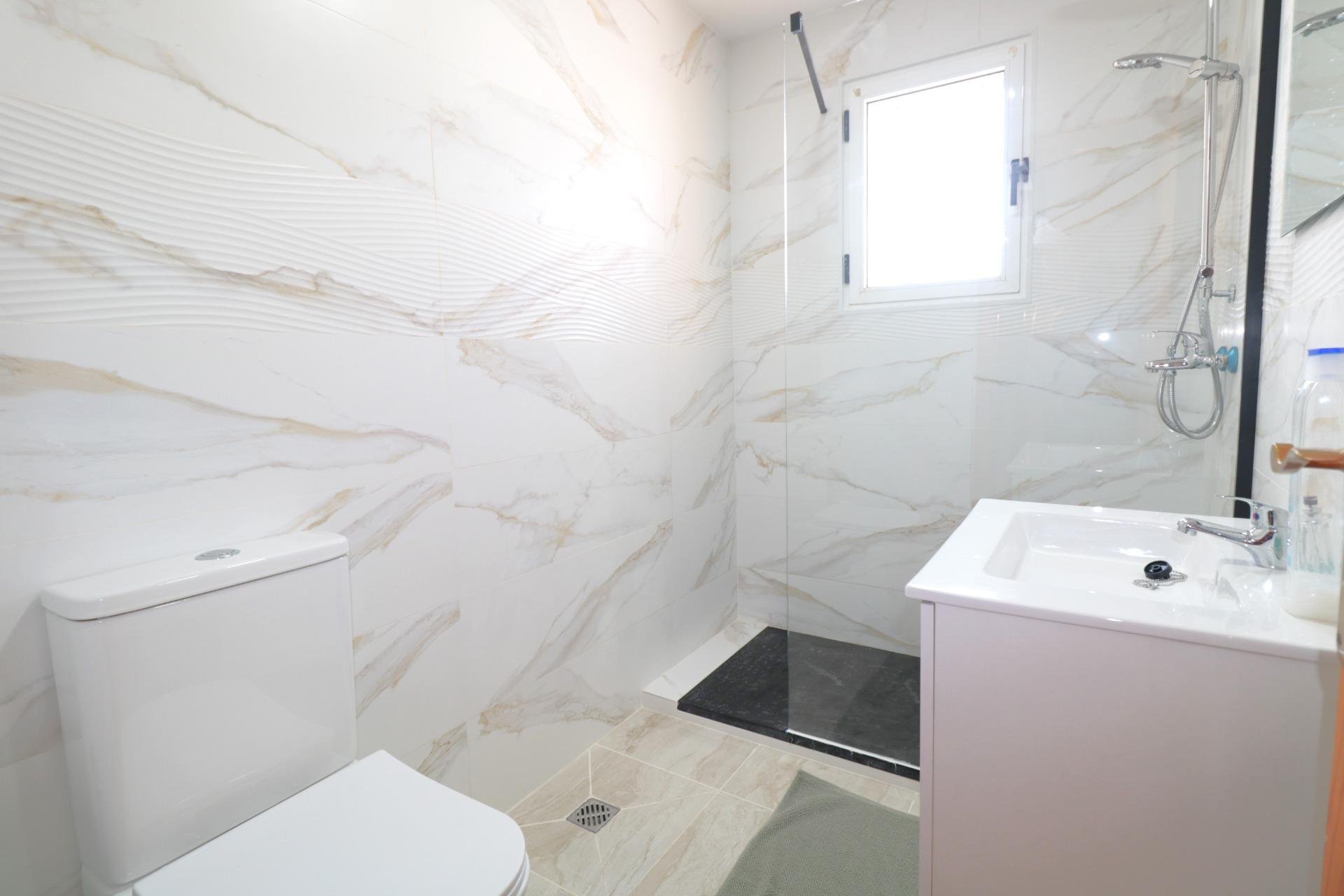 Revente - Quad House -
Torrevieja - Carrefour