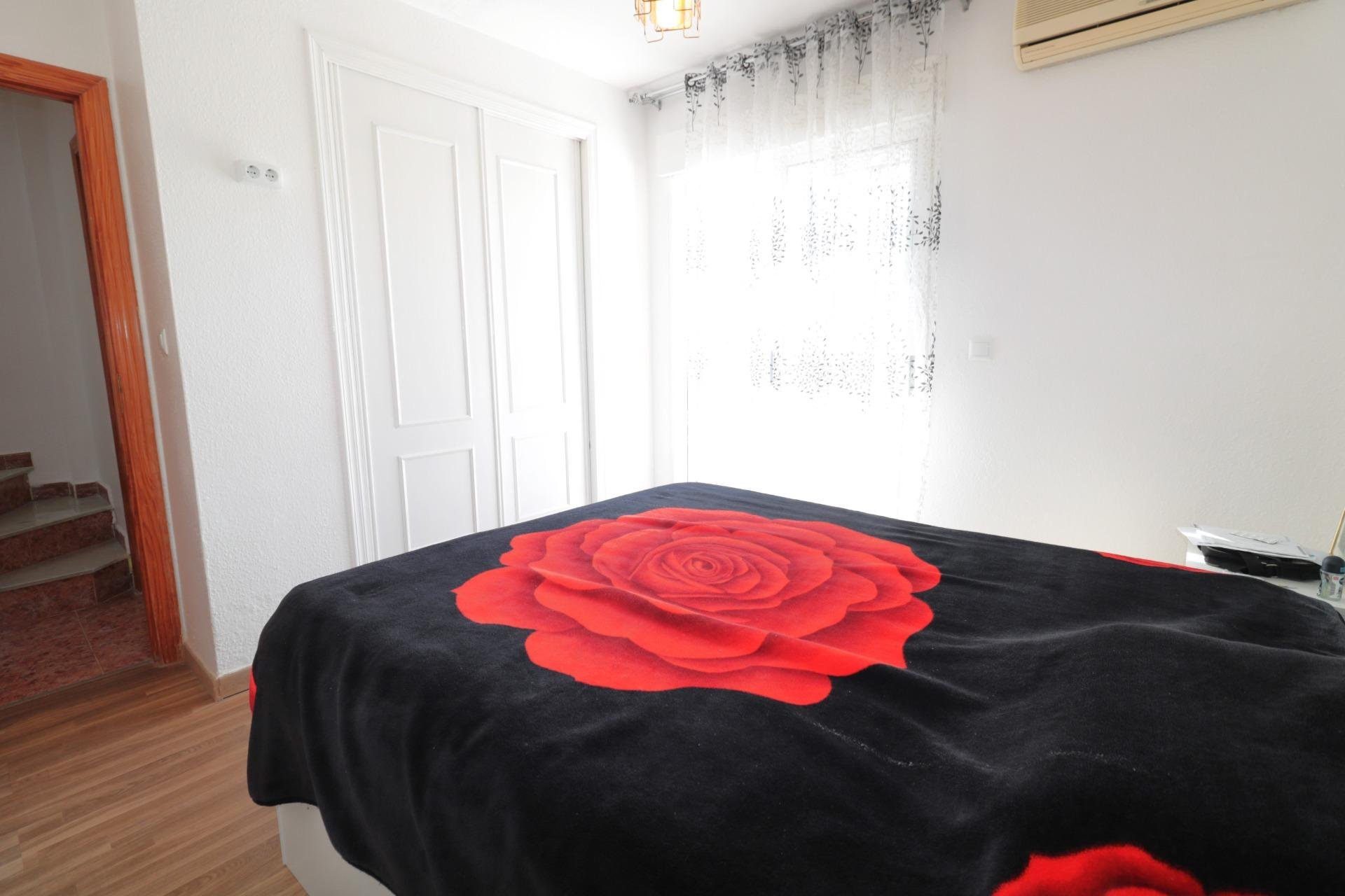 Revente - Quad House -
Torrevieja - Carrefour