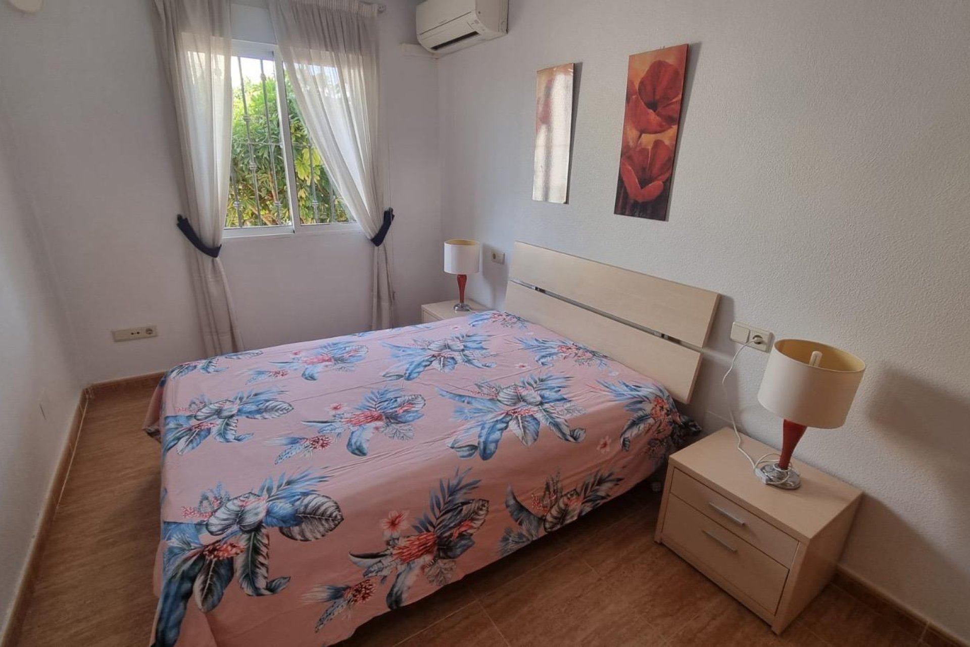 Revente - Semi Detached -
Guardamar del Segura - Urbanizaciones