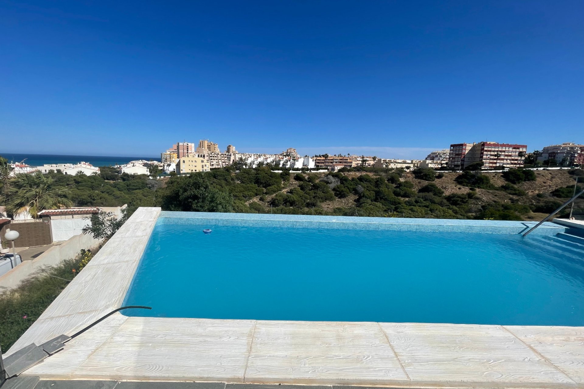 Revente - Semi Detached -
La Mata - Costa Blanca