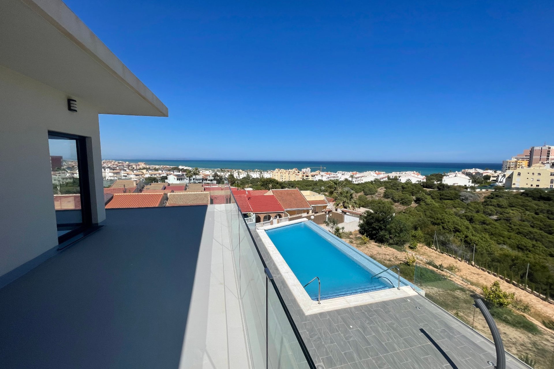 Revente - Semi Detached -
La Mata - Costa Blanca