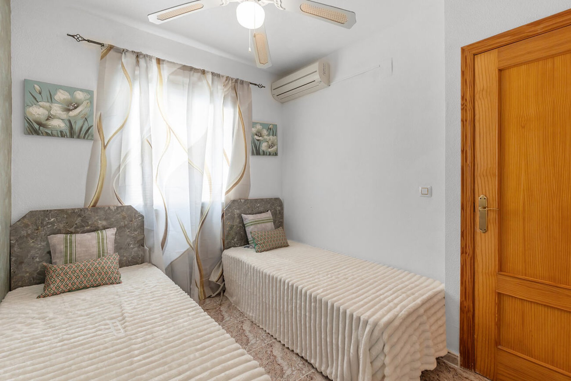 Revente - Semi Detached -
Orihuela Costa - Villamartín
