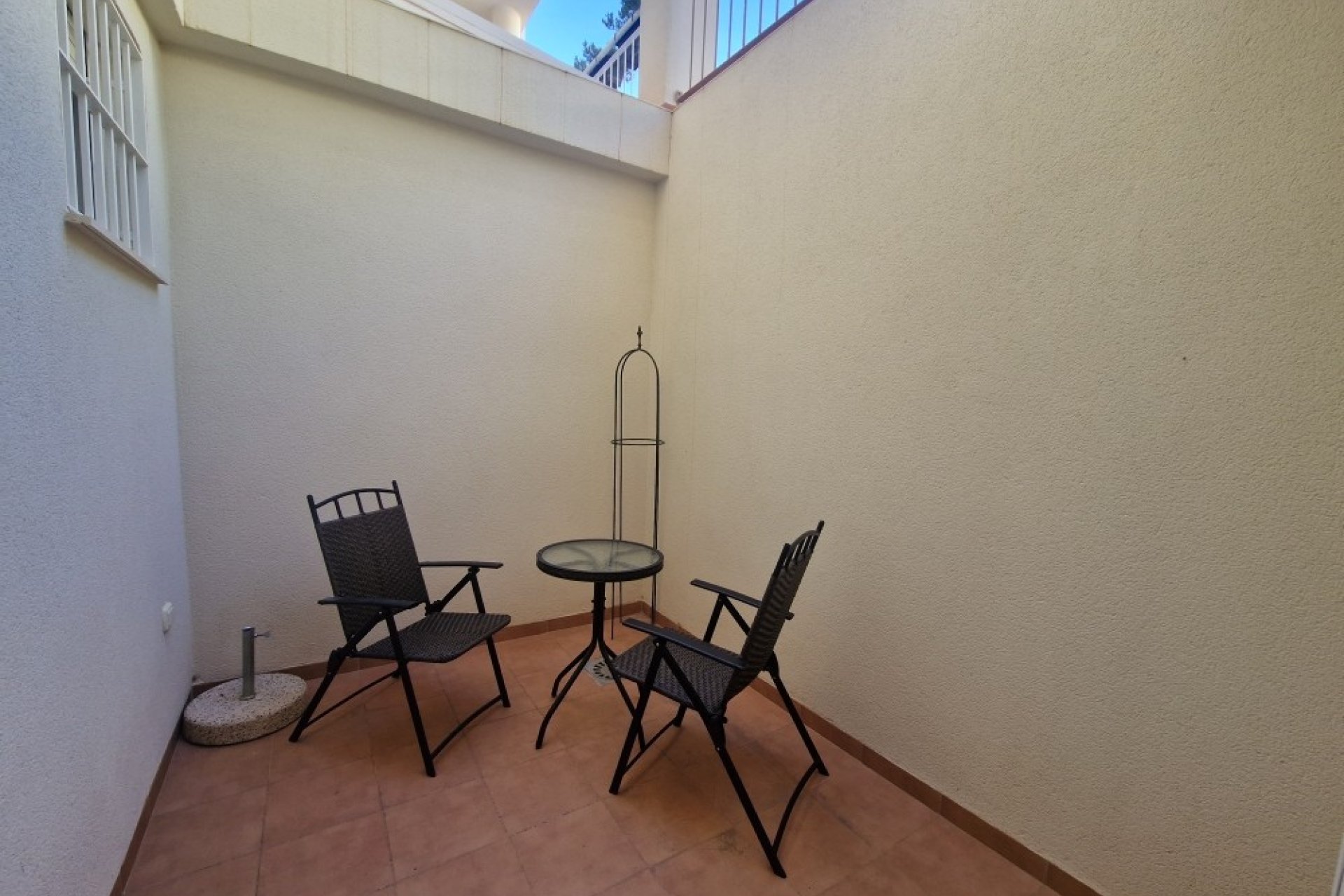 Revente - Semi Detached -
Relleu - Inland