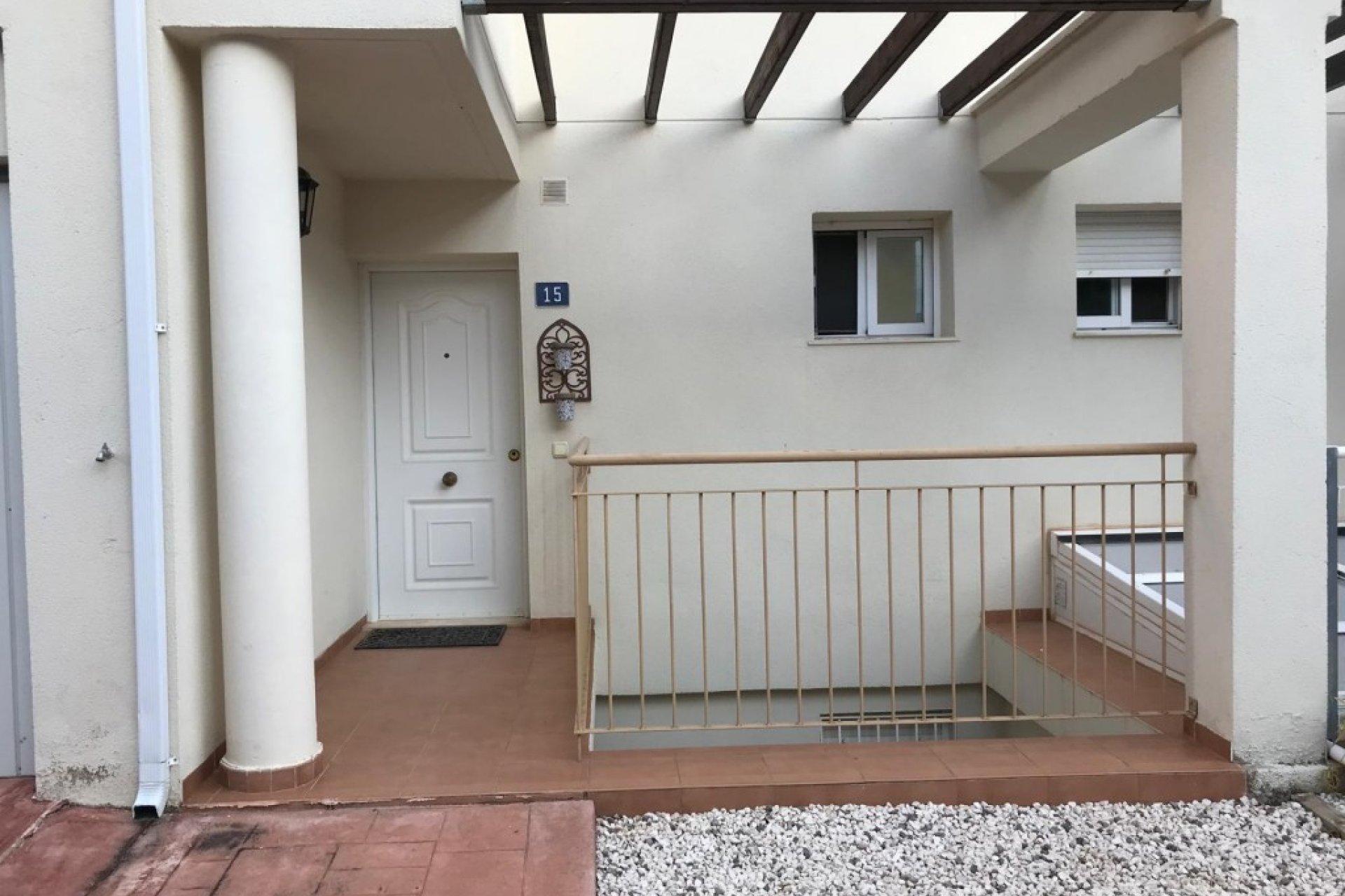 Revente - Semi Detached -
Relleu - Inland