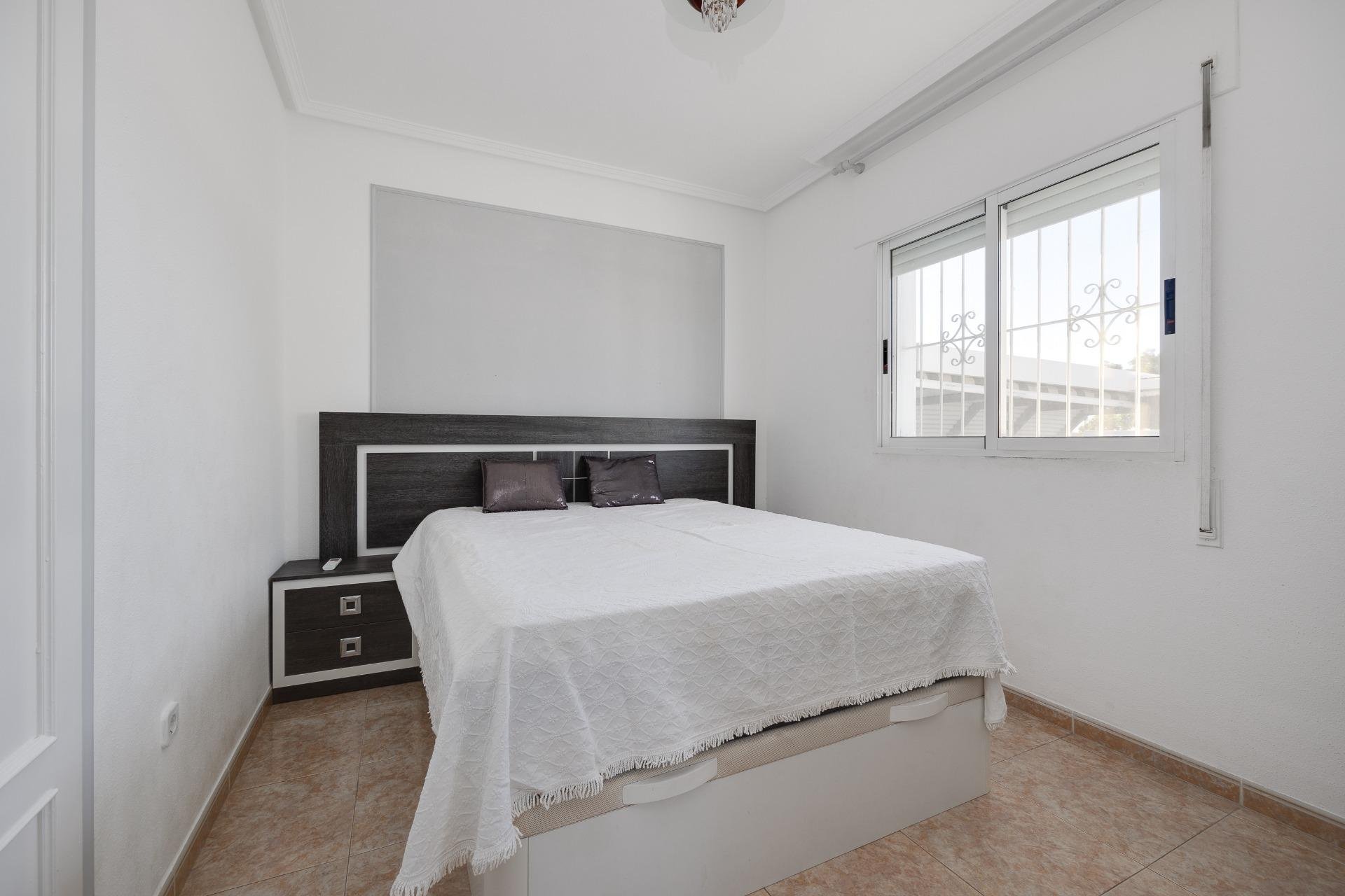 Revente - Semi Detached -
Torrevieja - Aguas Nuevas