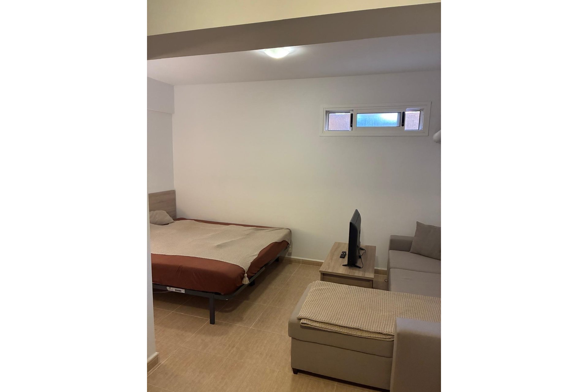 Revente - Town House -
Avileses - Jerónimo Y Avileses