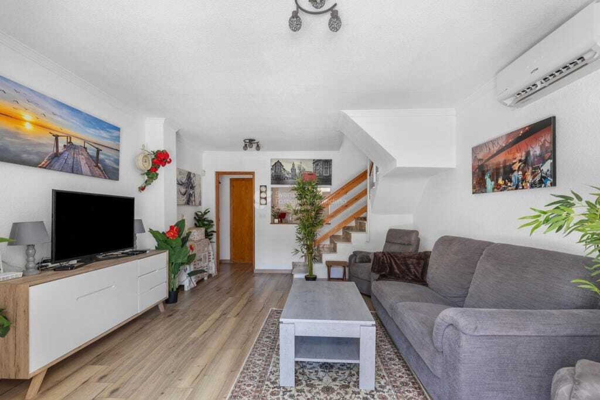 Revente - Town House -
La Rosaleda - Inland