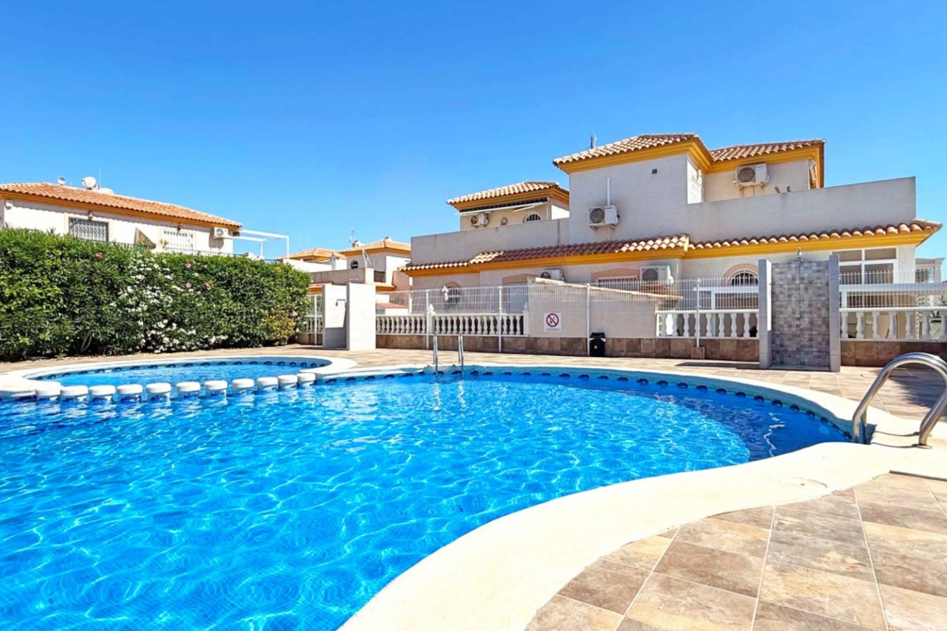 Revente - Town House -
Orihuela Costa - Costa Blanca