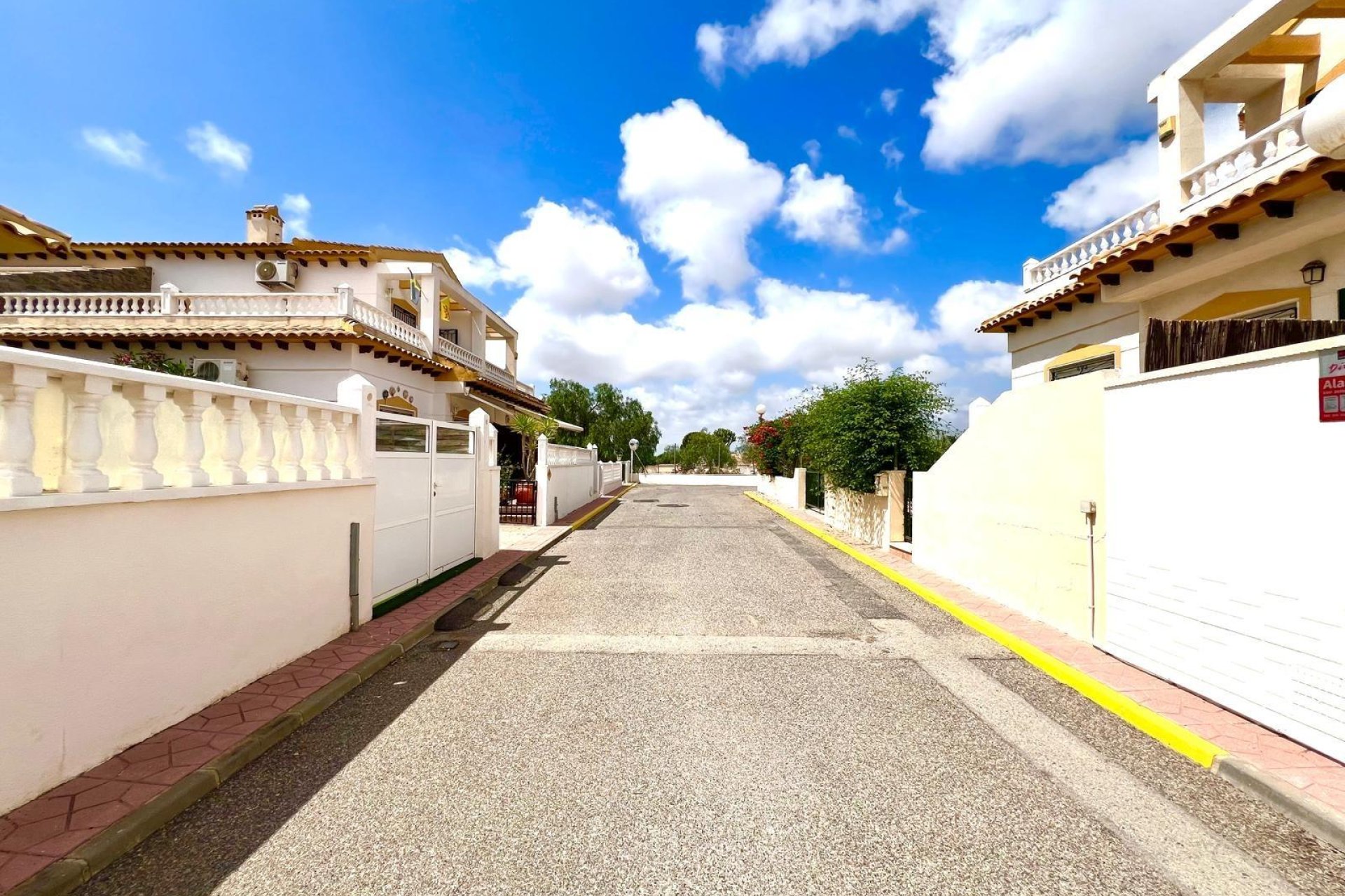 Revente - Town House -
Orihuela - Urbanización Perla Del Mar