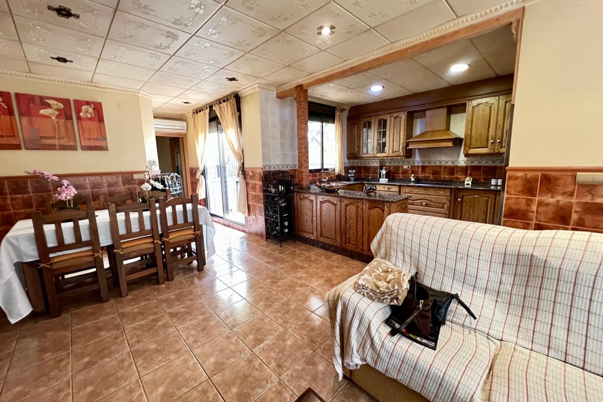 Revente - Town House -
Pinoso - Inland