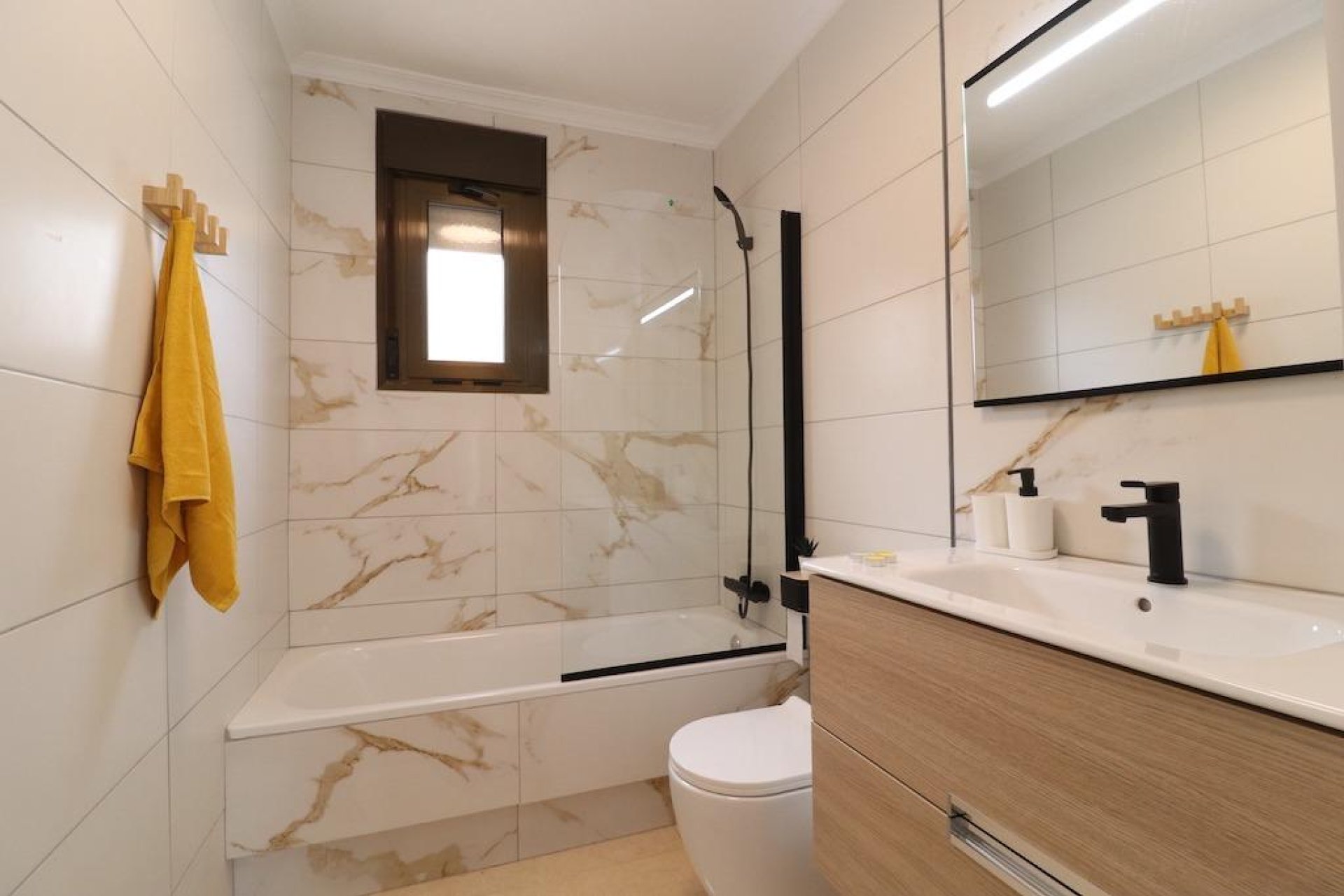 Revente - Town House -
San Miguel de Salinas - Inland