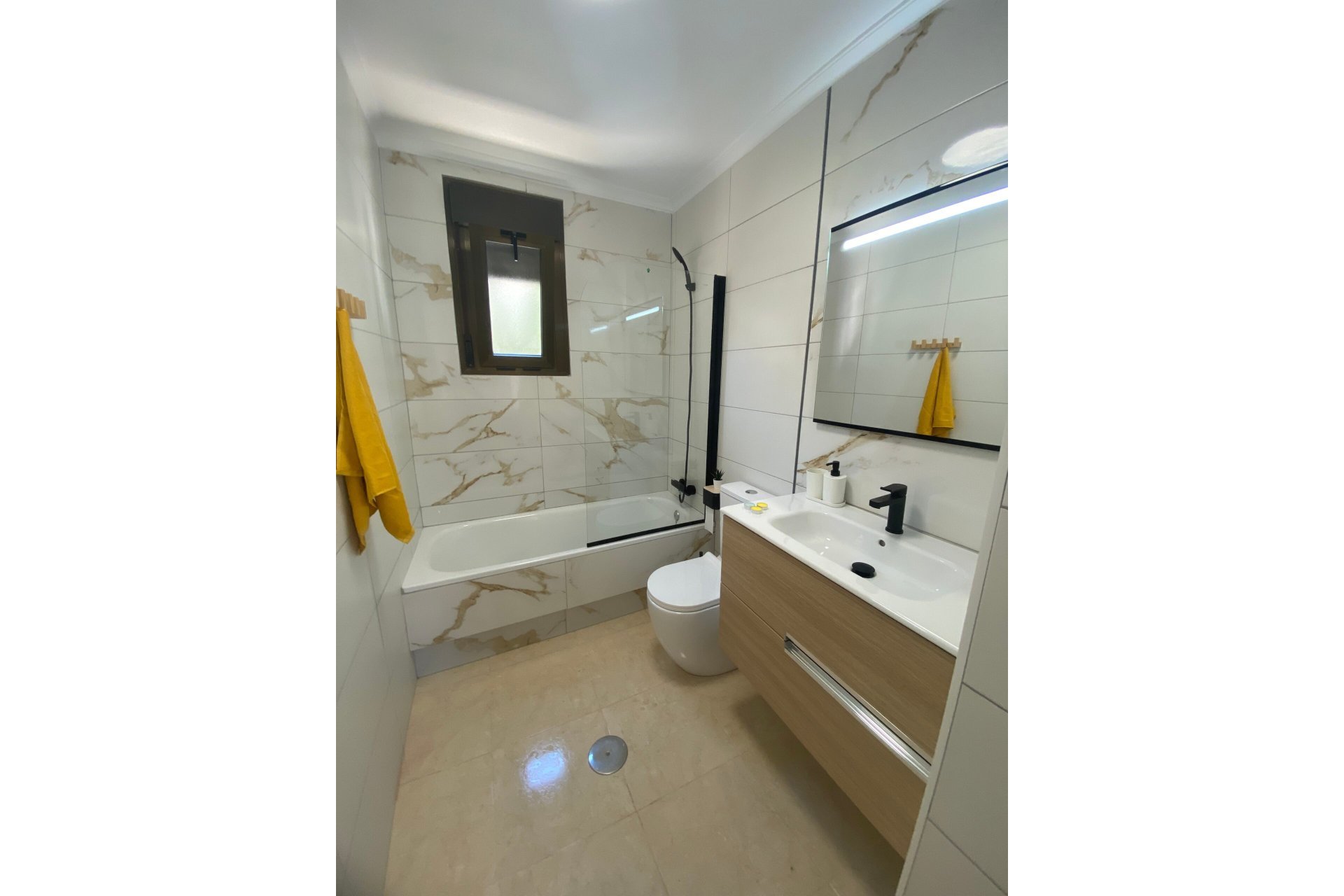 Revente - Town House -
San Miguel de Salinas - Inland
