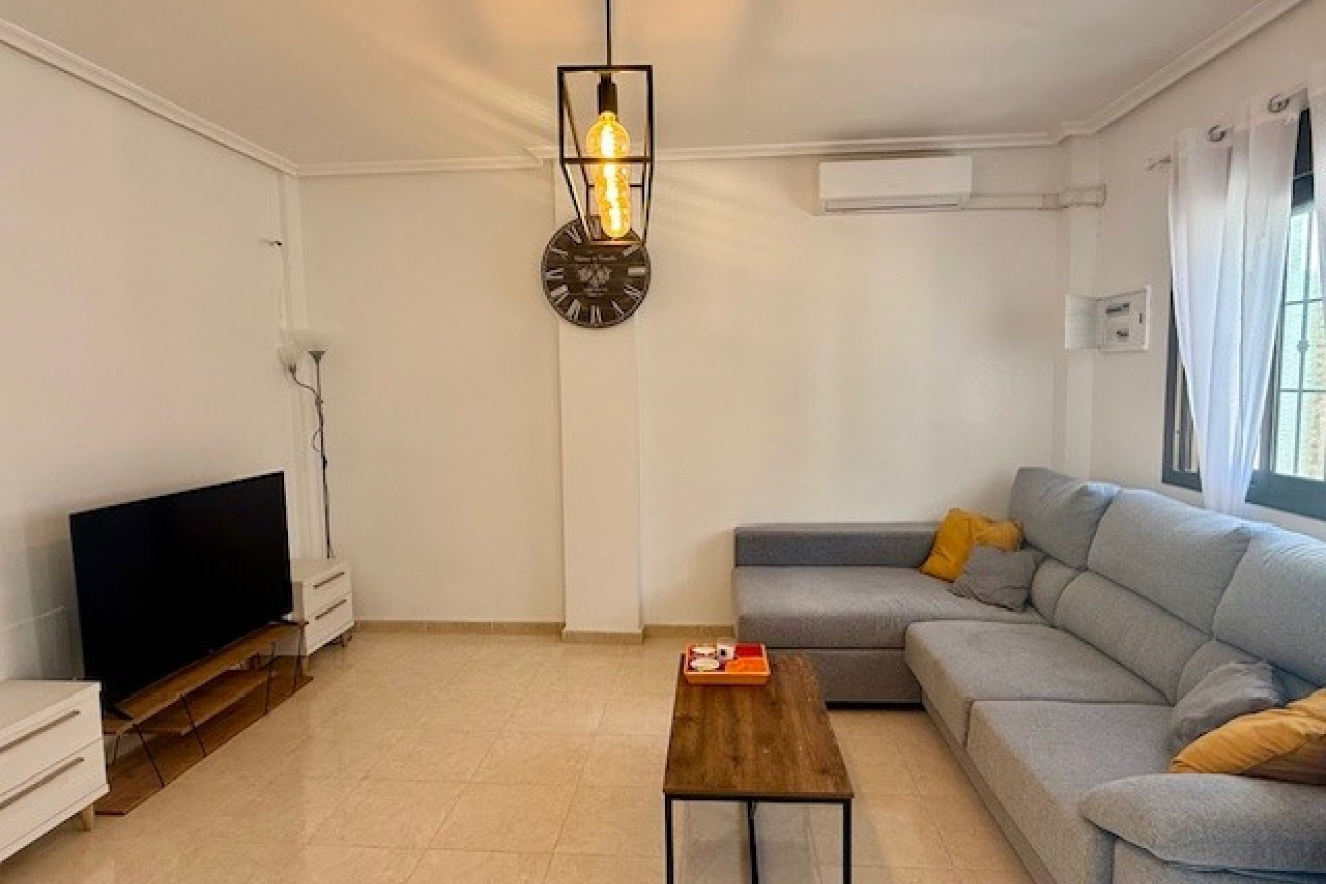 Revente - Town House -
San Miguel de Salinas - Inland