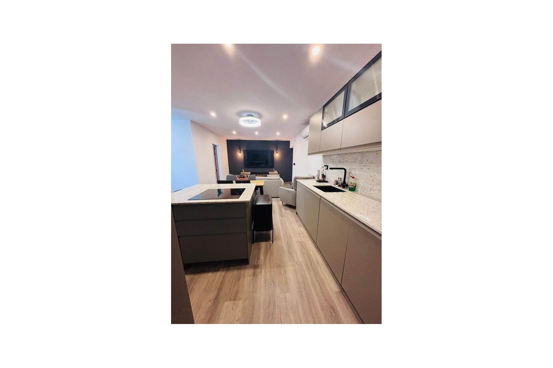 Revente - Town House -
San Miguel de Salinas - Inland