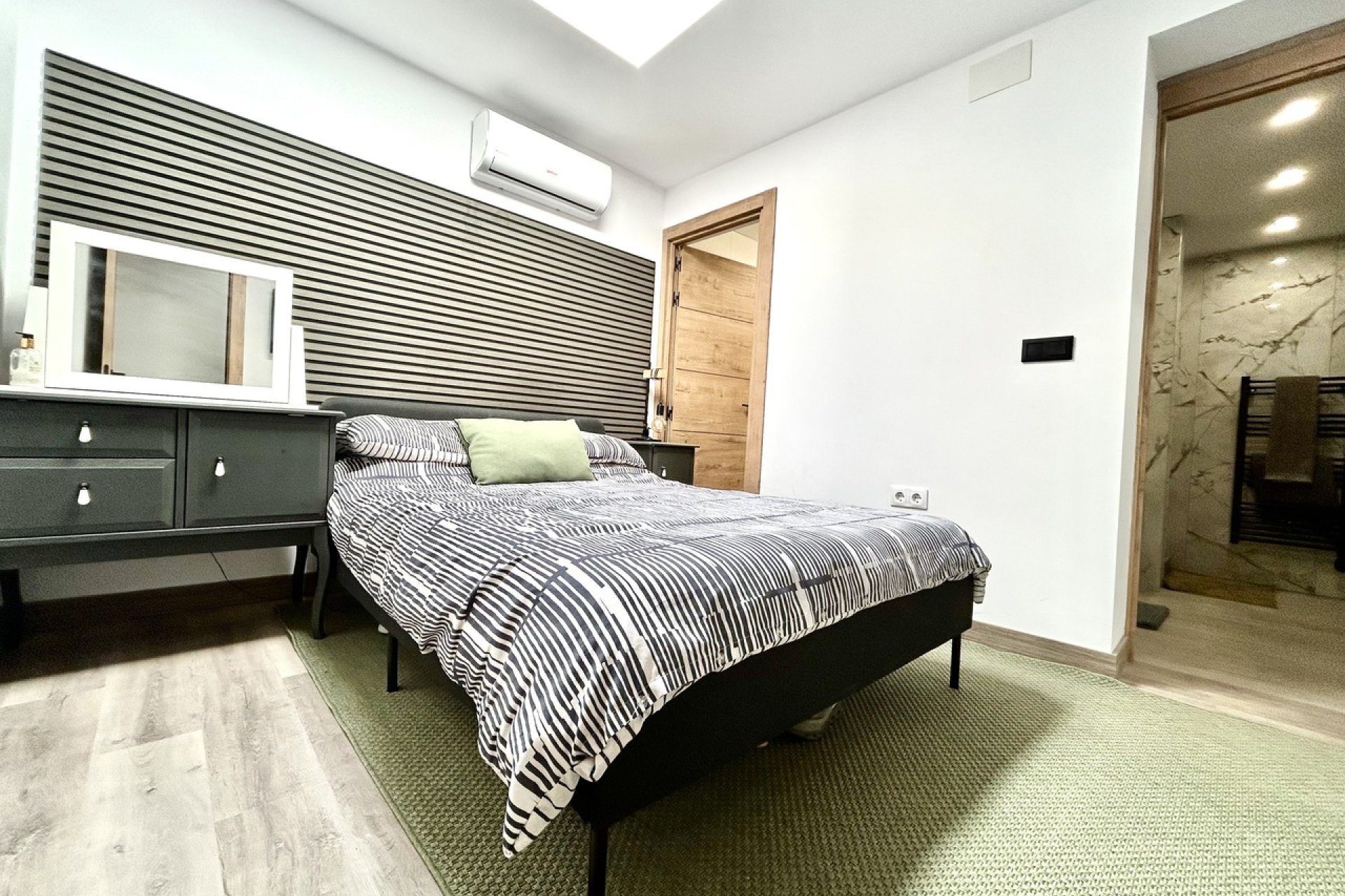 Revente - Town House -
San Miguel de Salinas - Inland