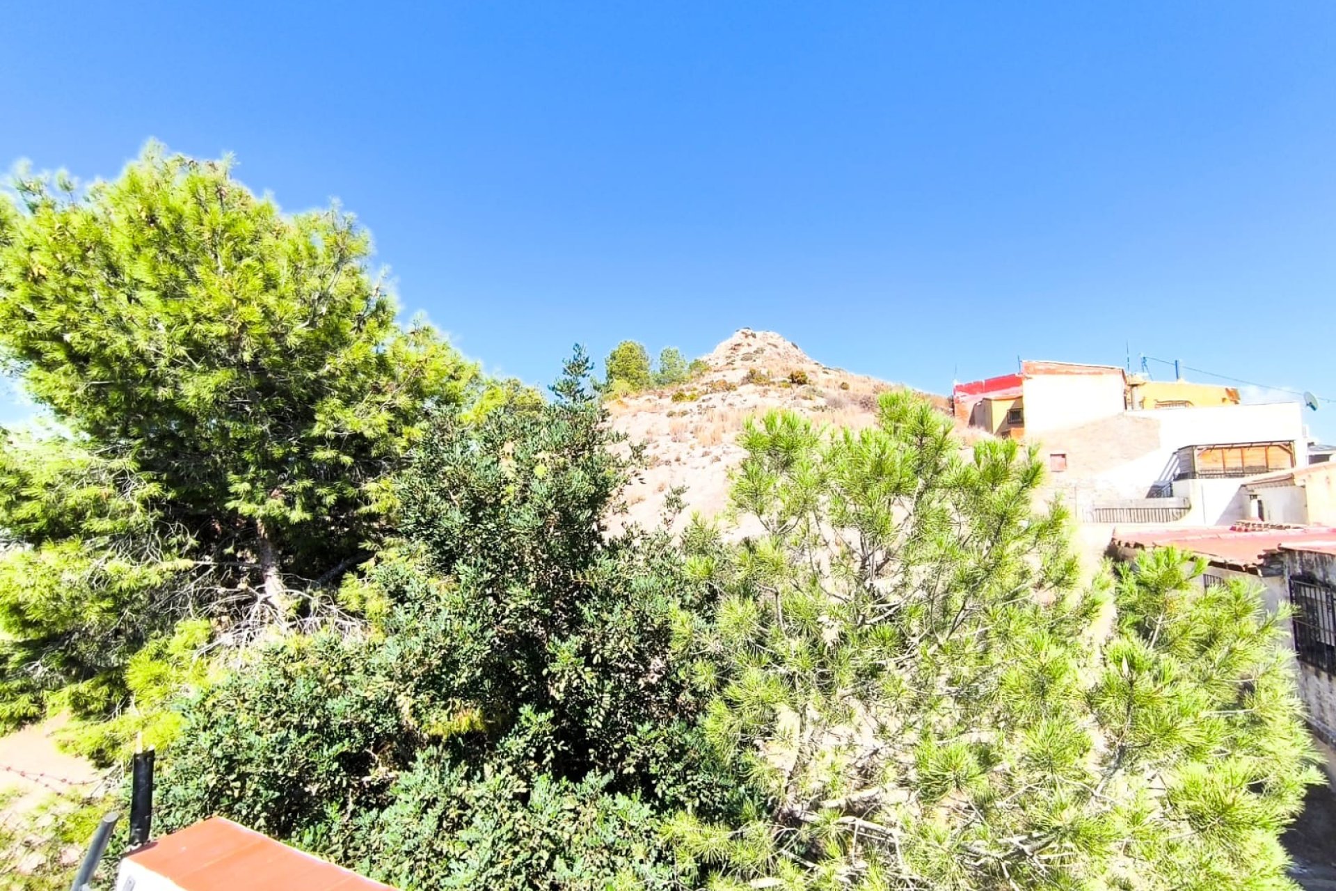 Revente - Town House -
Sax - Inland