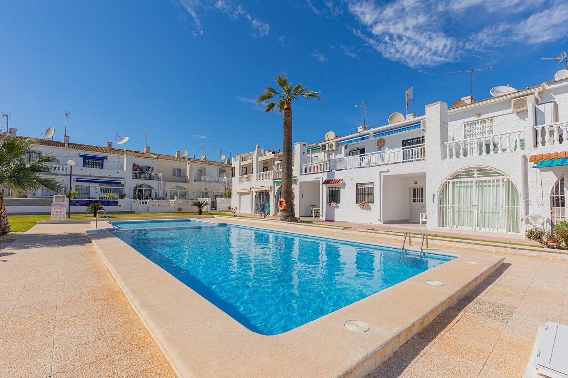 Revente - Town House -
Torrevieja - Calas Blanca