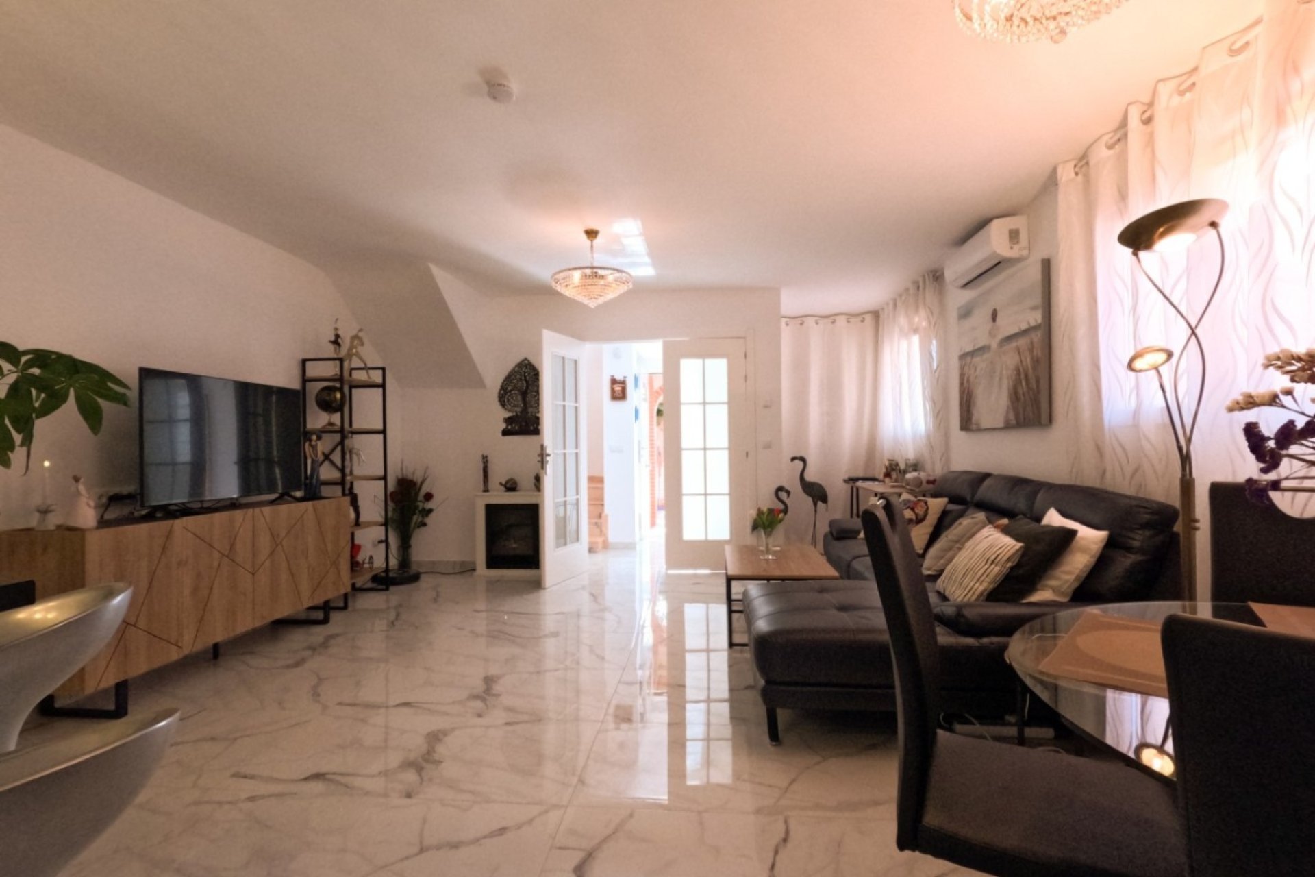 Revente - Town House -
Torrevieja - Costa Blanca
