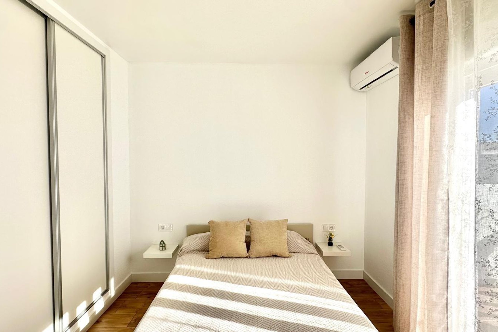 Revente - Town House -
Torrevieja - Estacion De Autobuses