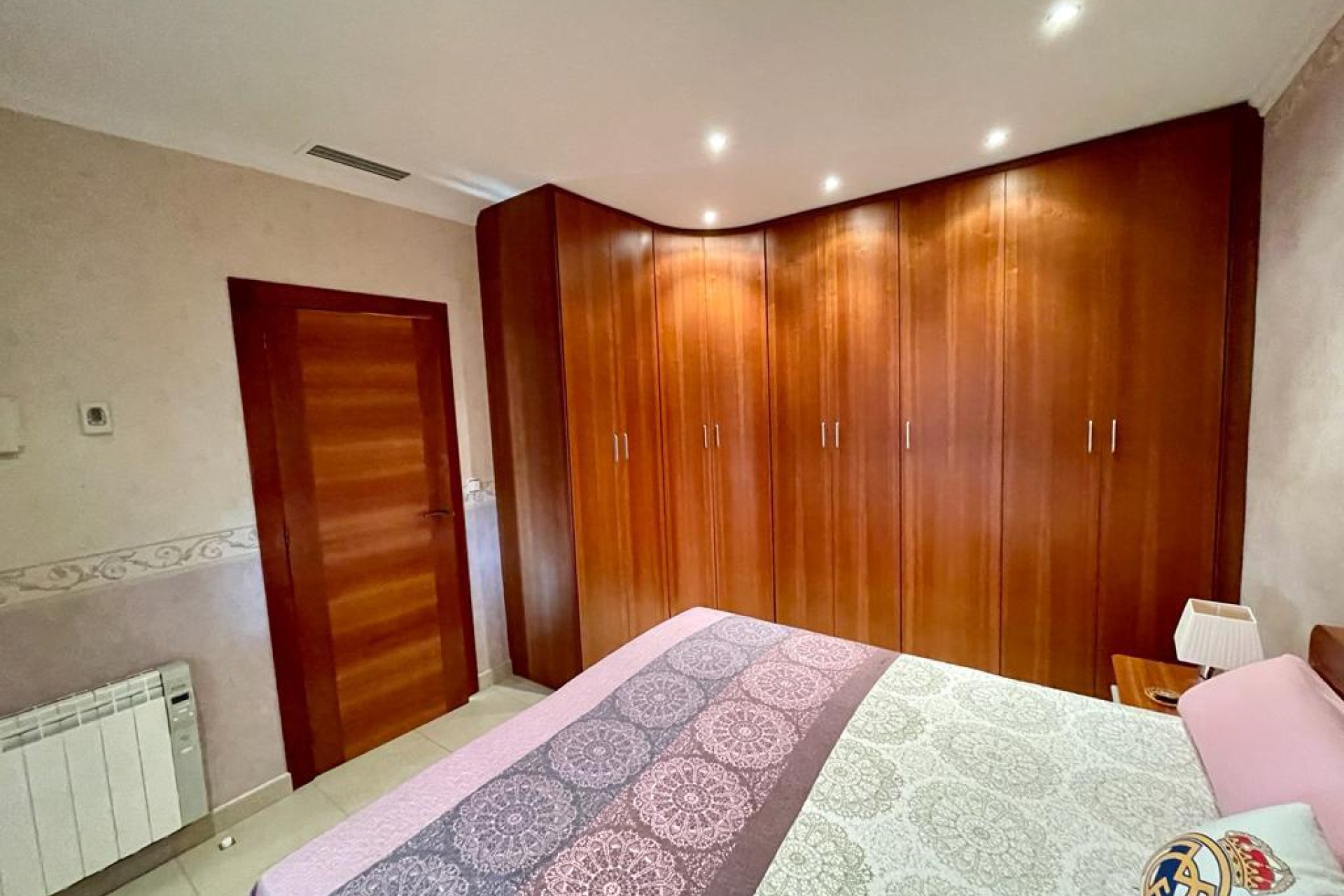 Revente - Villa -
Albatera - Inland