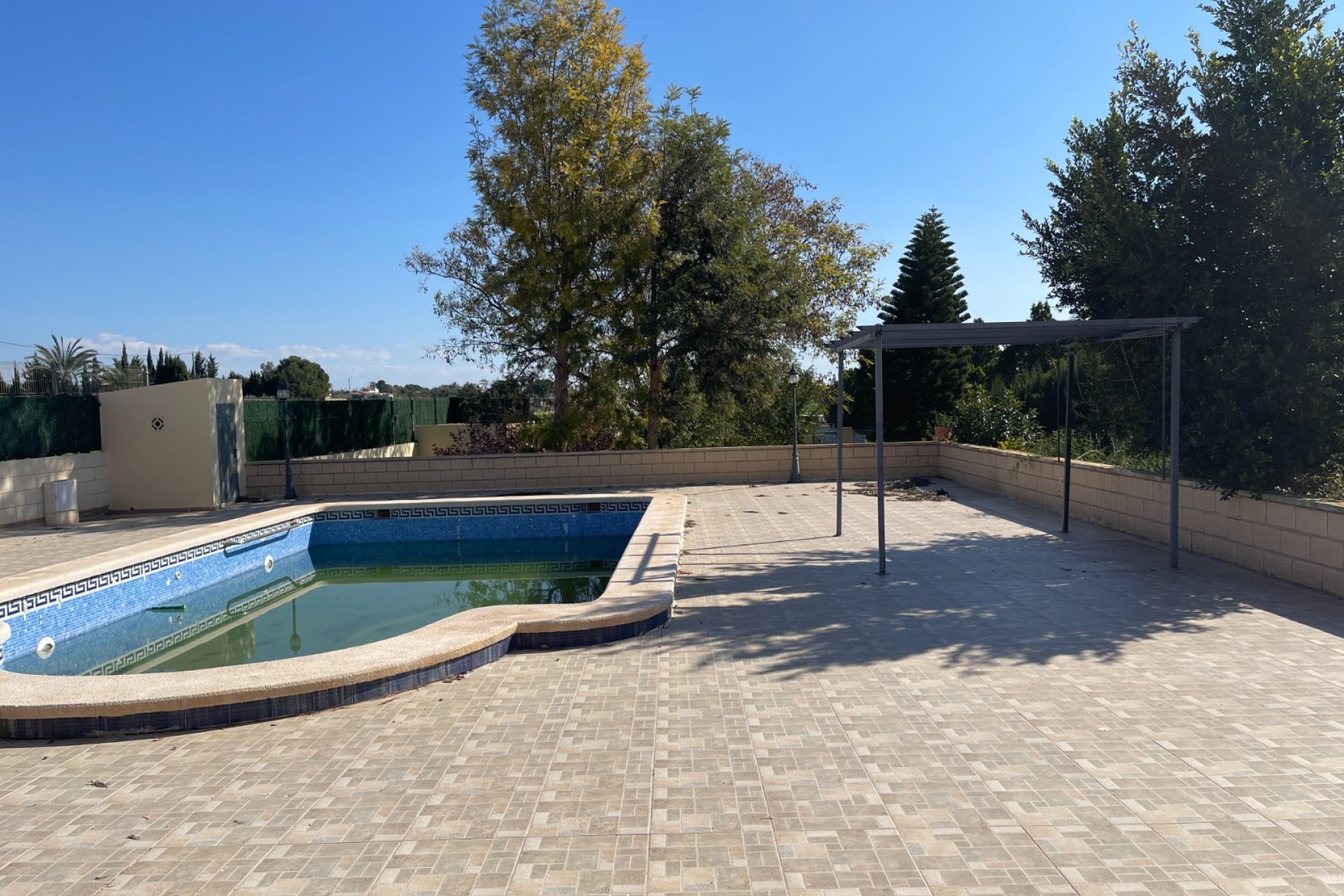 Revente - Villa -
Albatera - Inland