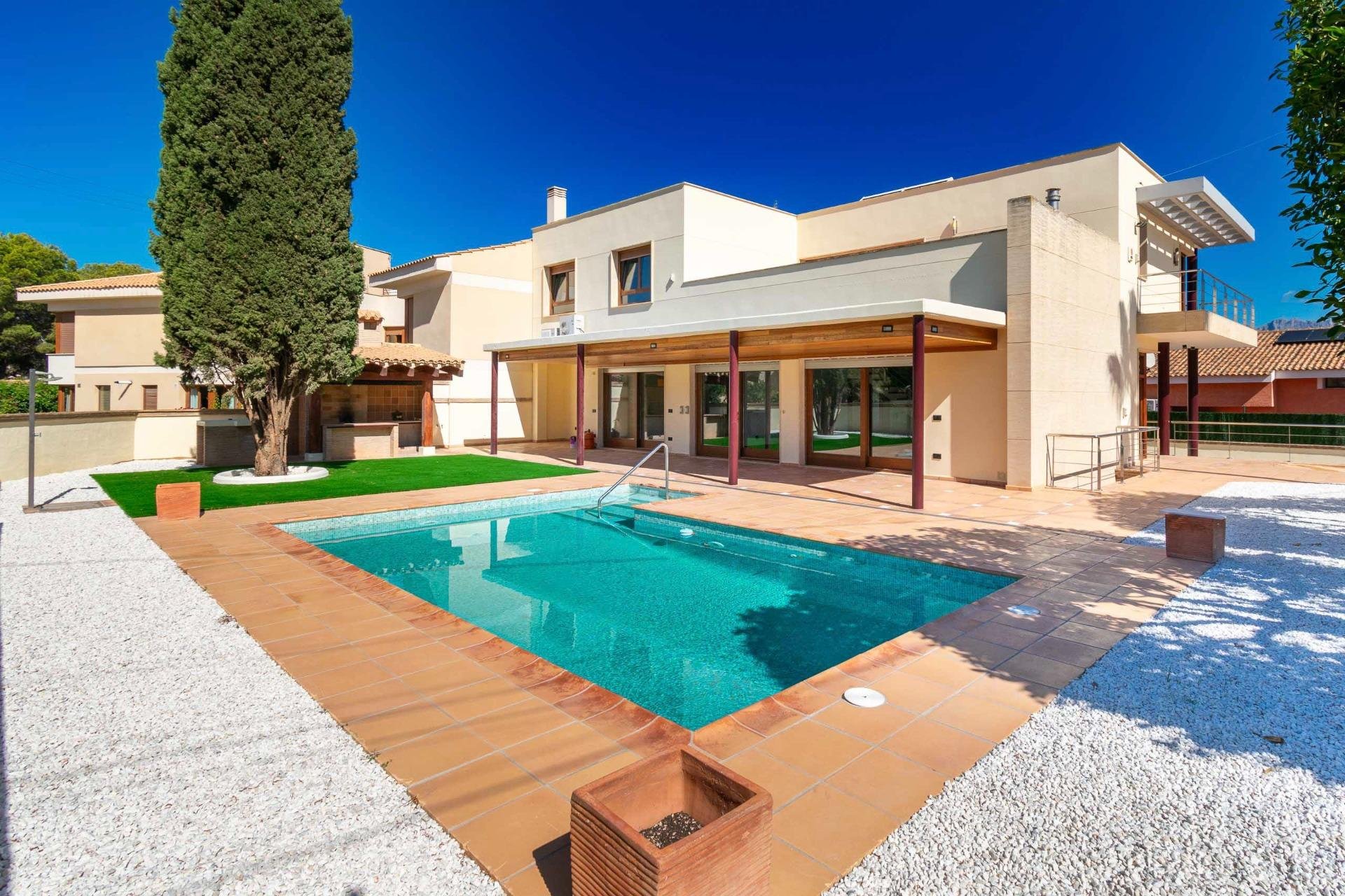 Revente - Villa -
Alfas del Pí - Costa Blanca