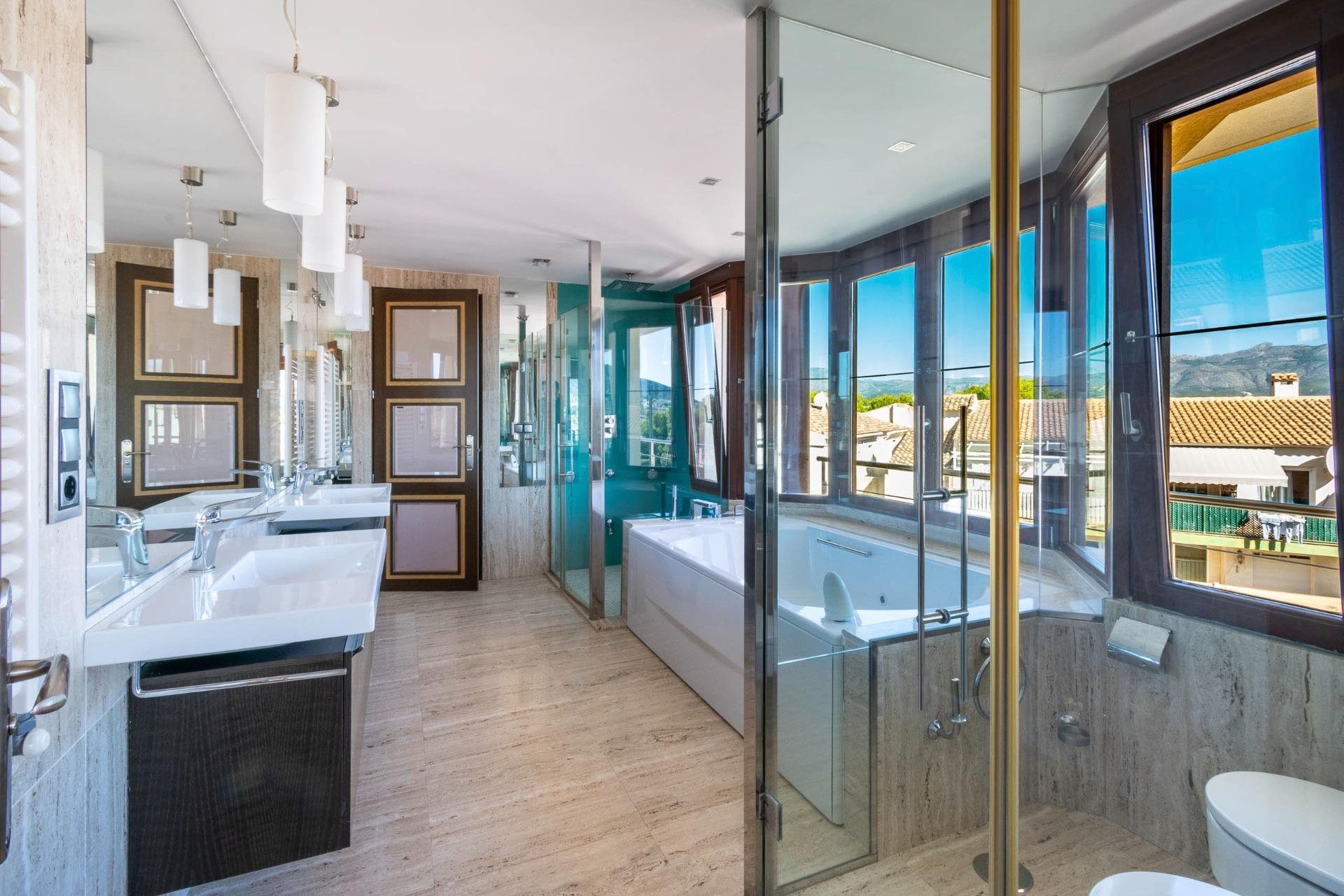 Revente - Villa -
Alfas del Pí - Costa Blanca