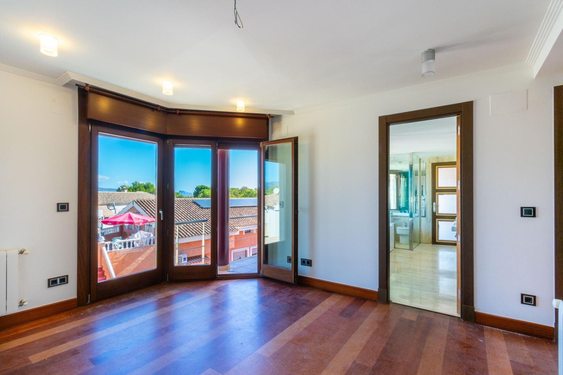 Revente - Villa -
Alfas del Pí - Costa Blanca