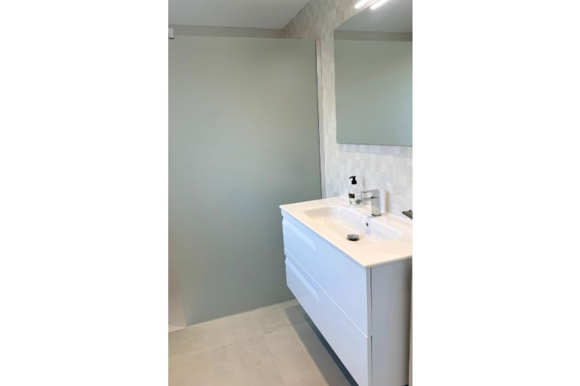 Revente - Villa -
Alfas del Pí - Costa Blanca