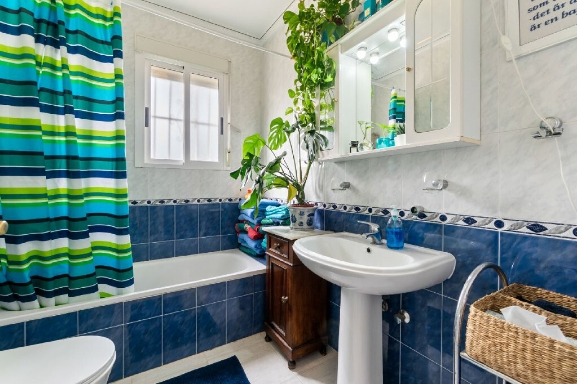 Revente - Villa -
Algorfa - Montemar