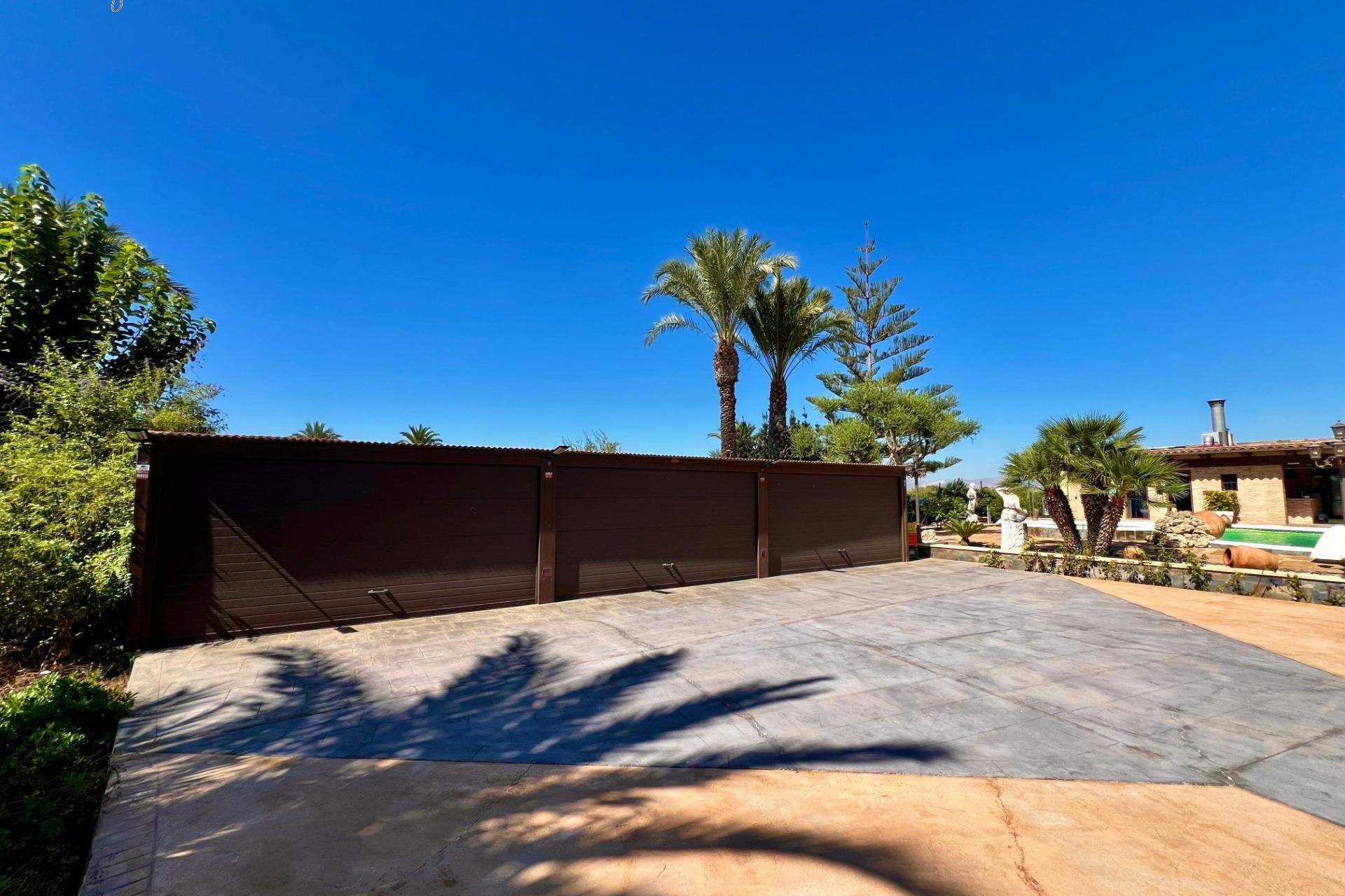 Revente - Villa -
Almoradí - Comunidad Valenciana