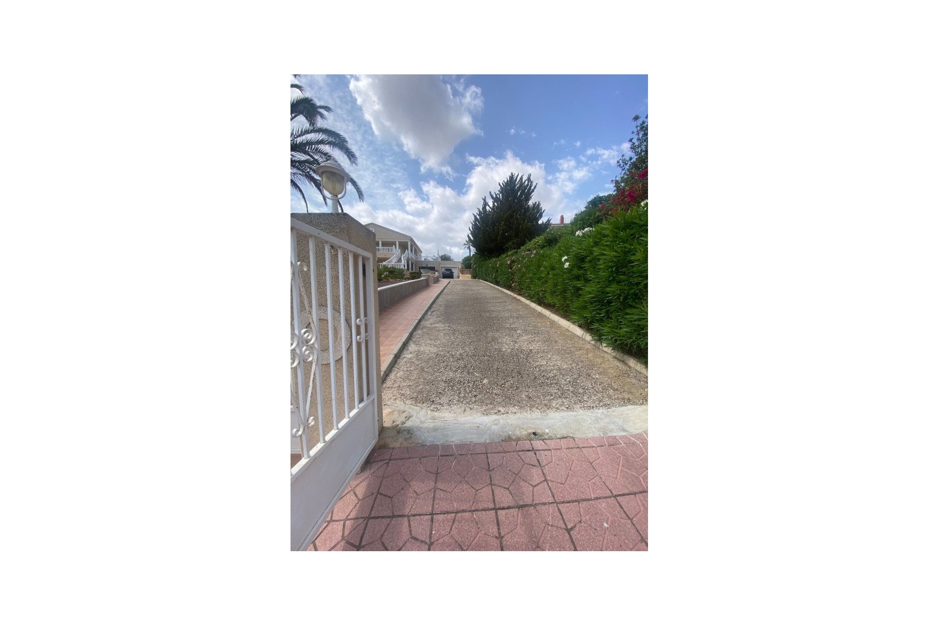 Revente - Villa -
Almoradí - Inland