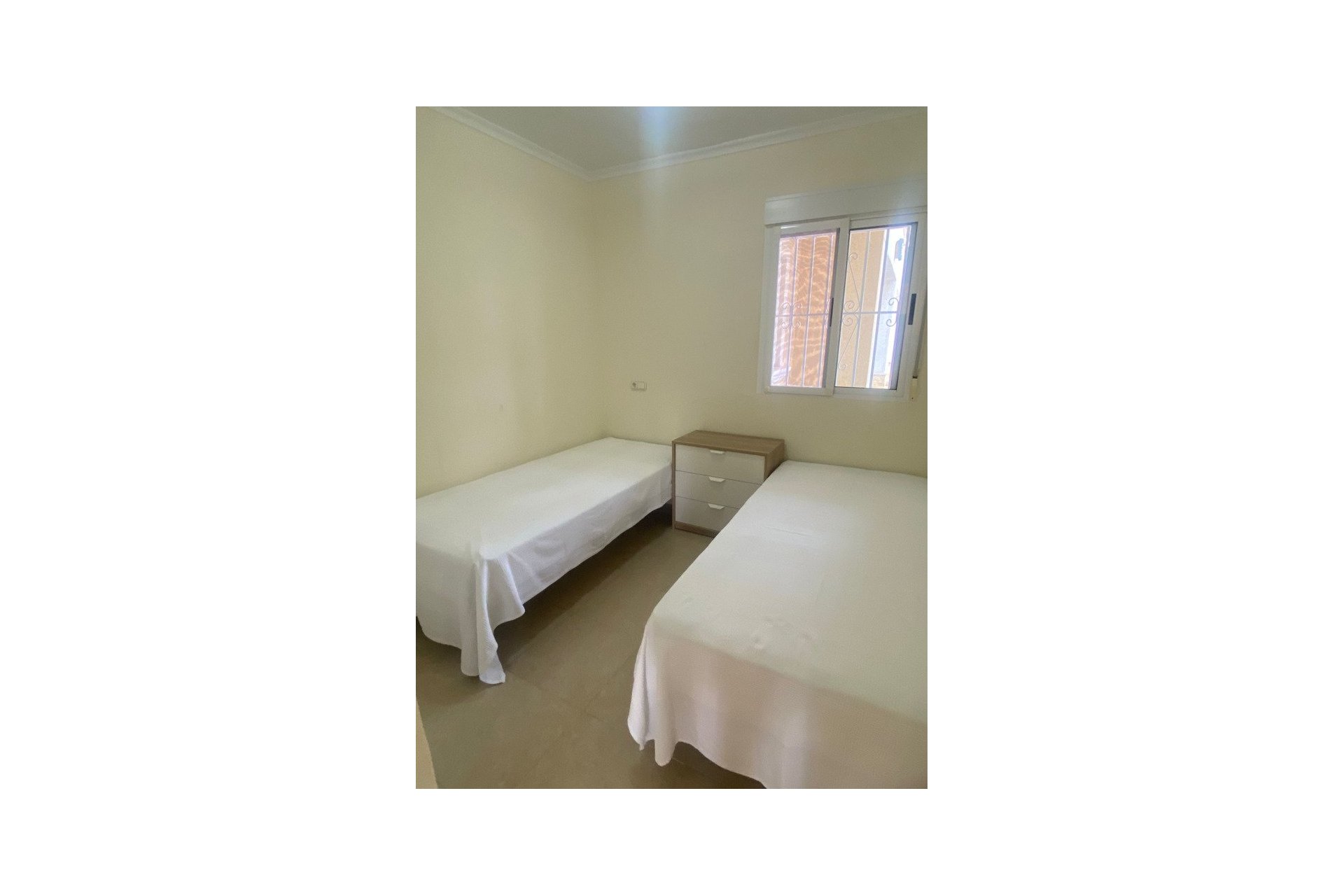 Revente - Villa -
Almoradí - Inland