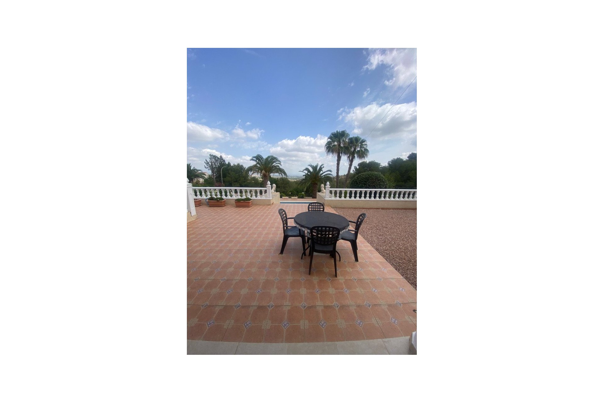 Revente - Villa -
Almoradí - Inland