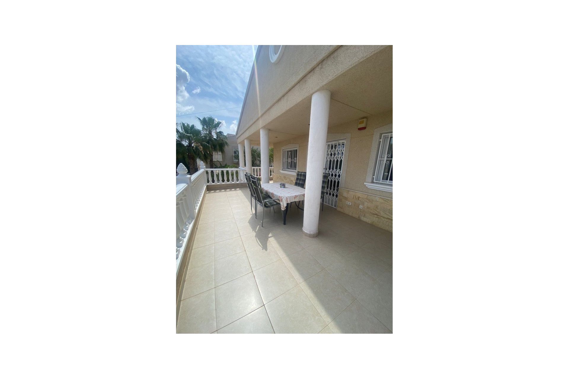 Revente - Villa -
Almoradí - Inland
