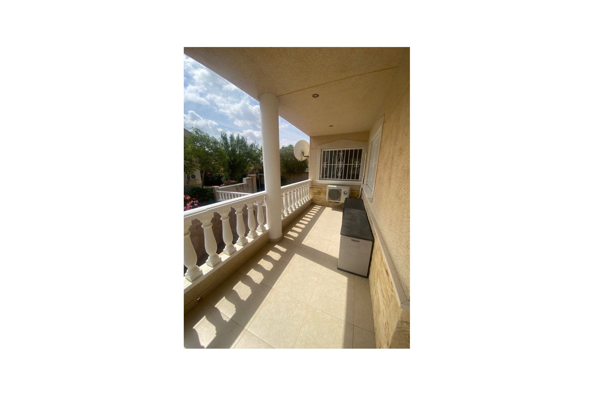 Revente - Villa -
Almoradí - Inland