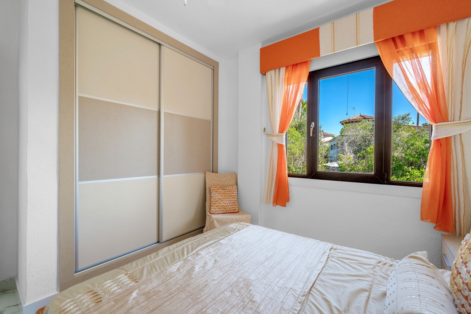 Revente - Villa -
Almoradí - Inland