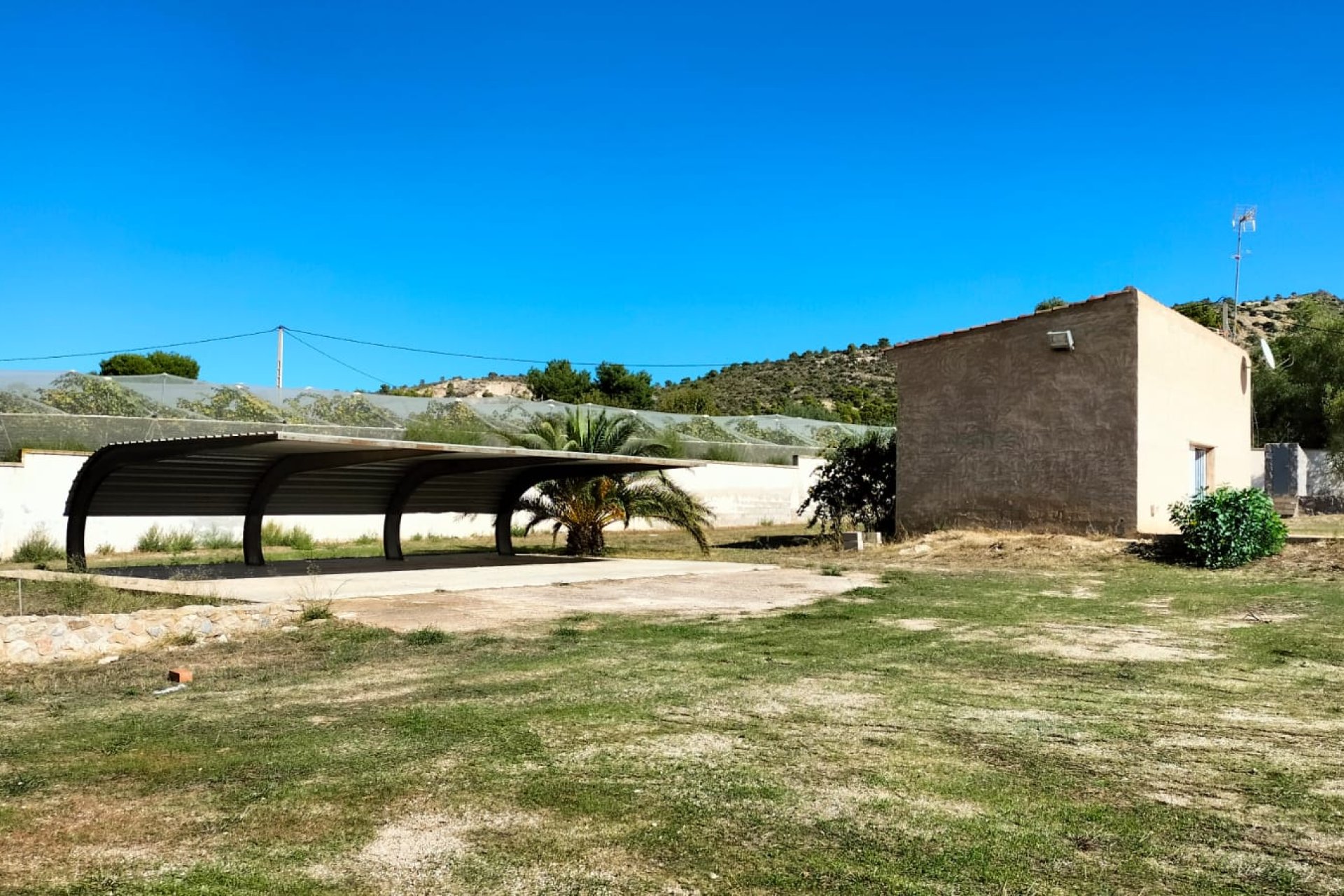Revente - Villa -
Aspe - Inland