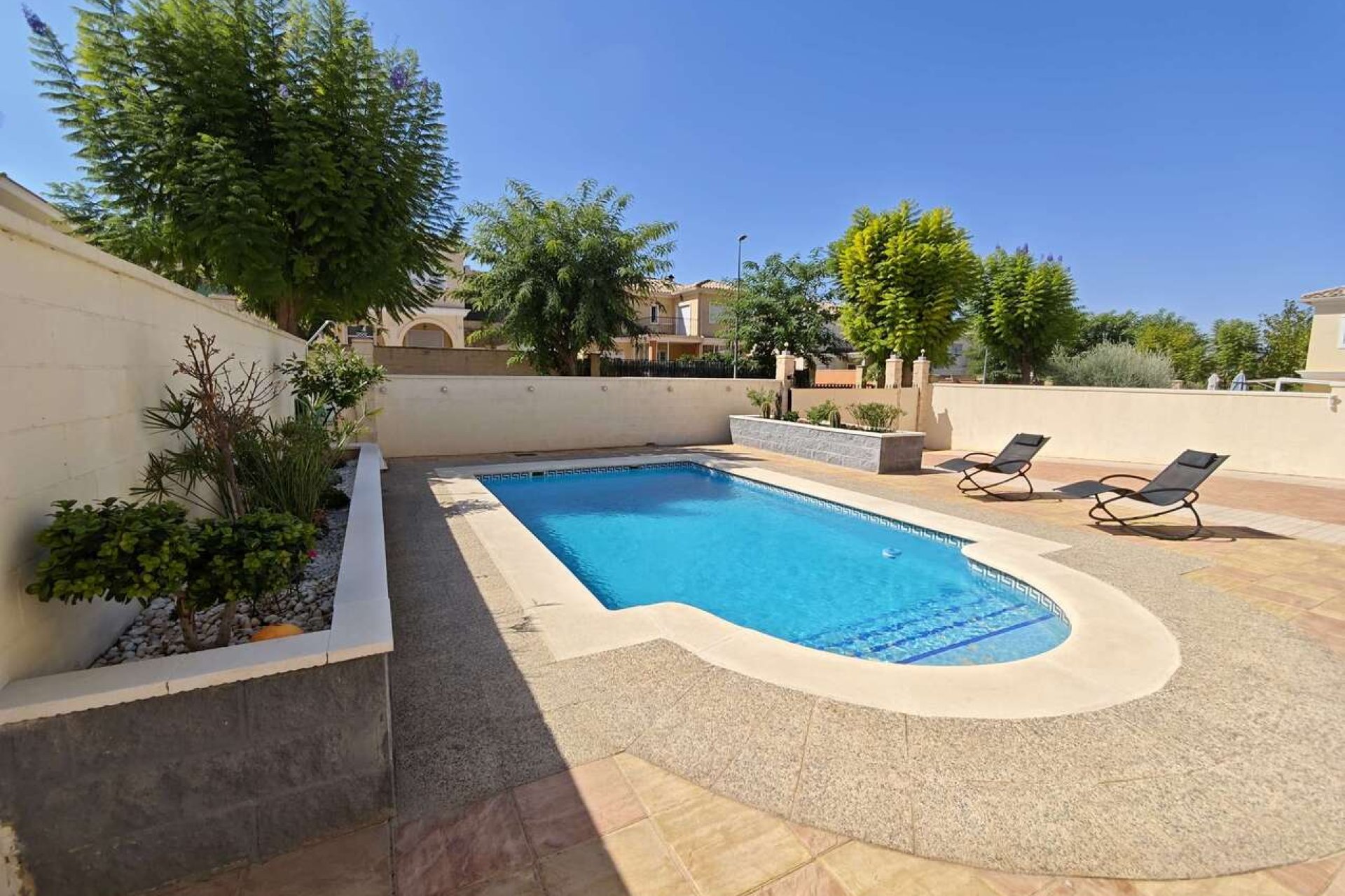 Revente - Villa -
Aspe - Inland