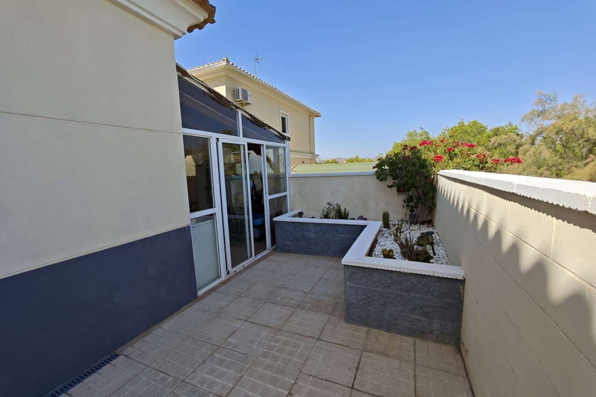 Revente - Villa -
Aspe - Inland