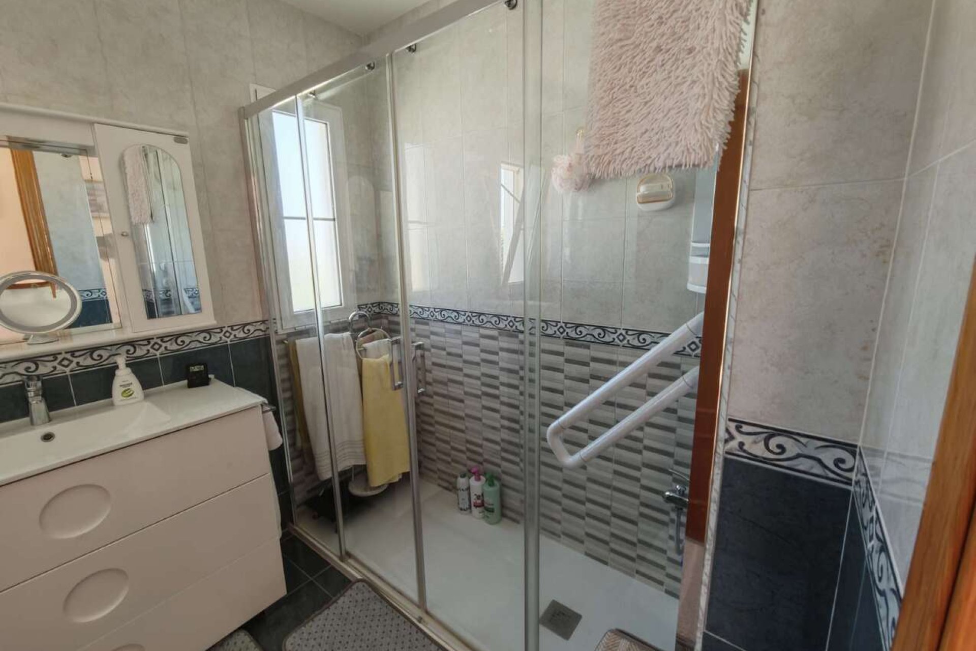 Revente - Villa -
Aspe - Inland