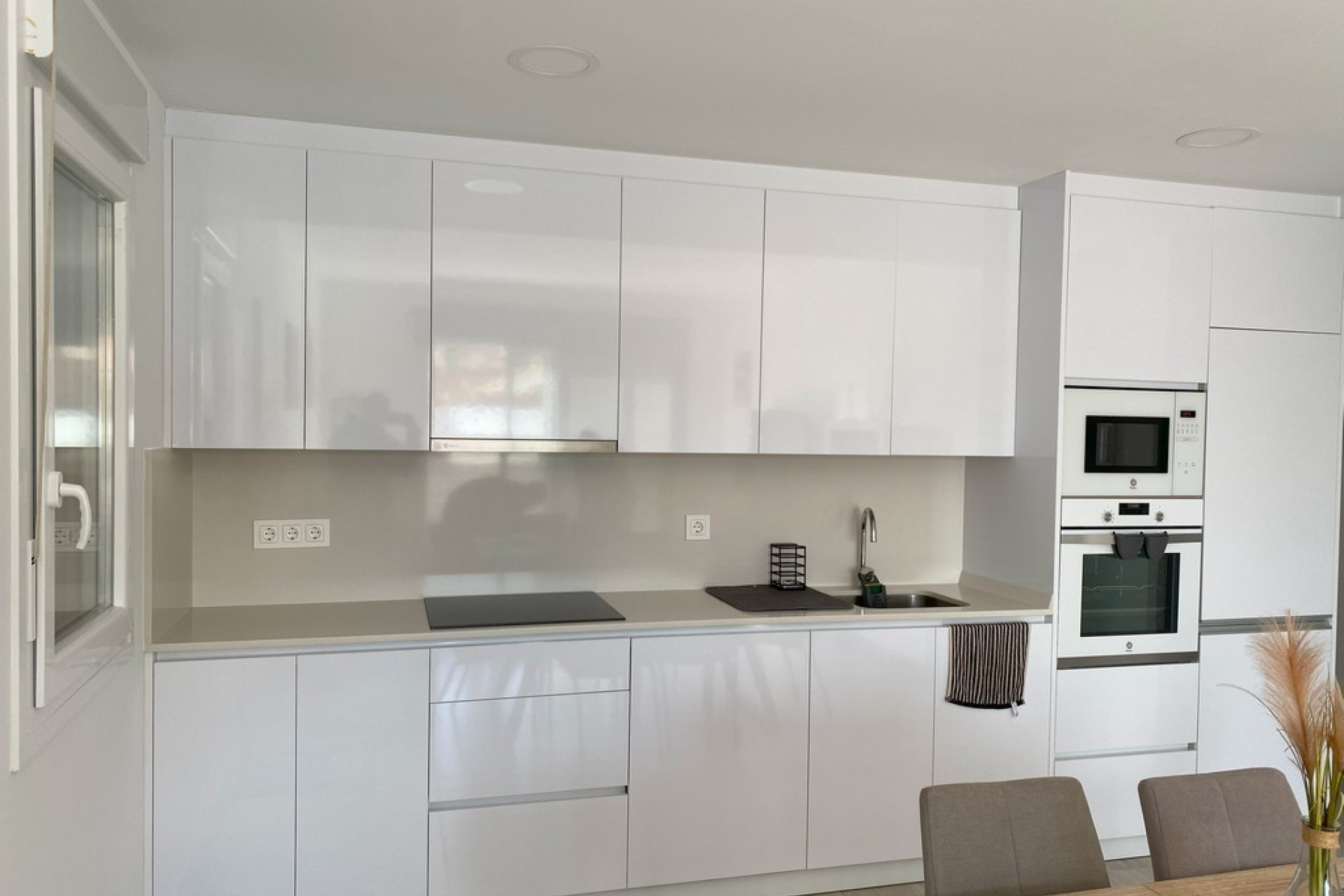 Revente - Villa -
Avileses - Inland