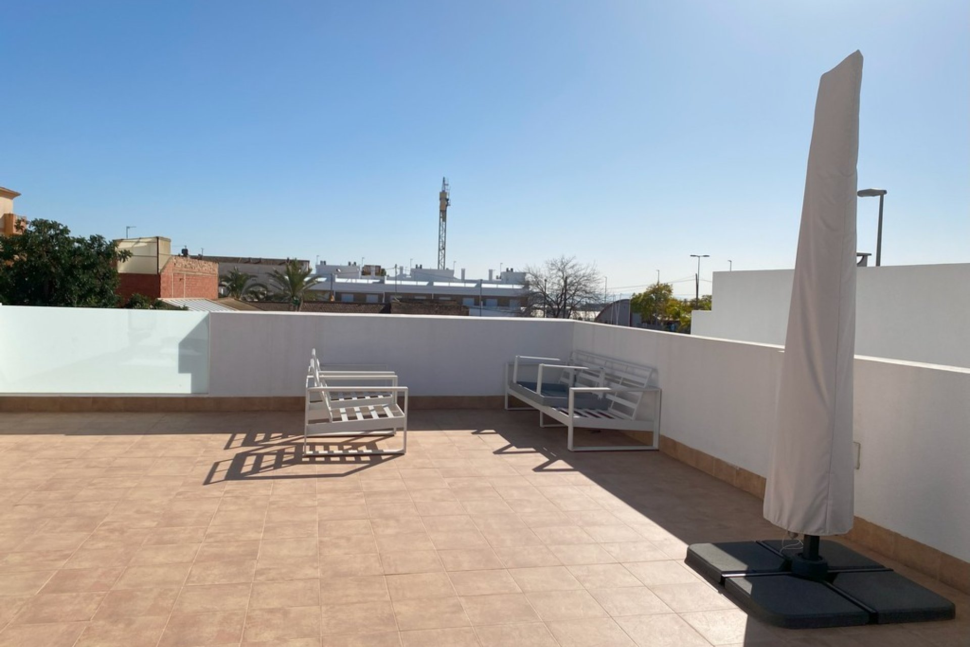 Revente - Villa -
Avileses - Inland