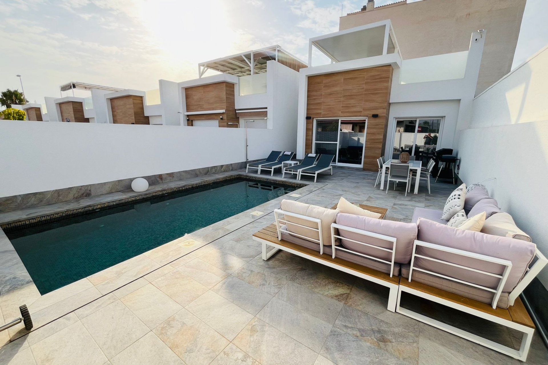 Revente - Villa -
Avileses - Inland