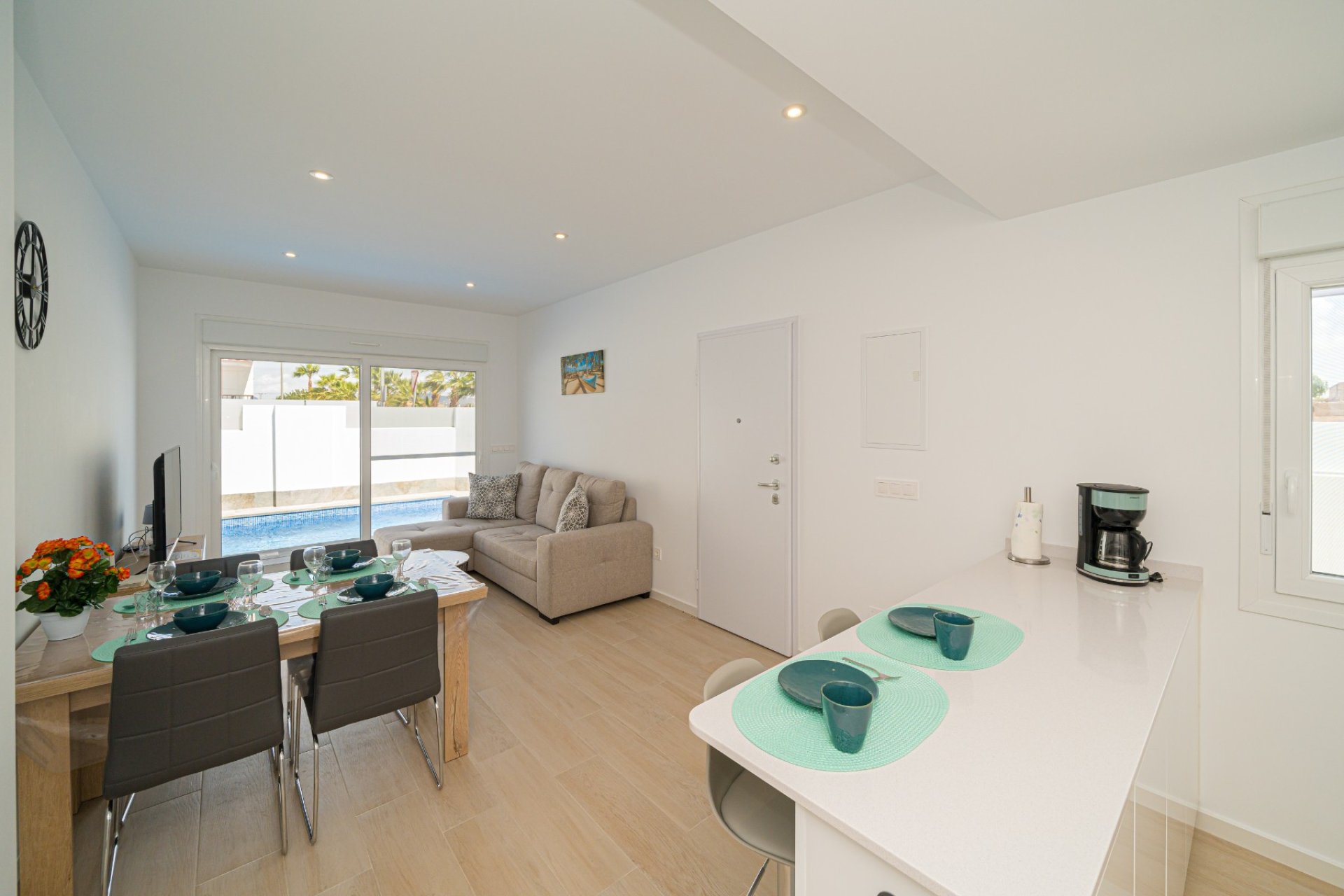 Revente - Villa -
Avileses - Inland