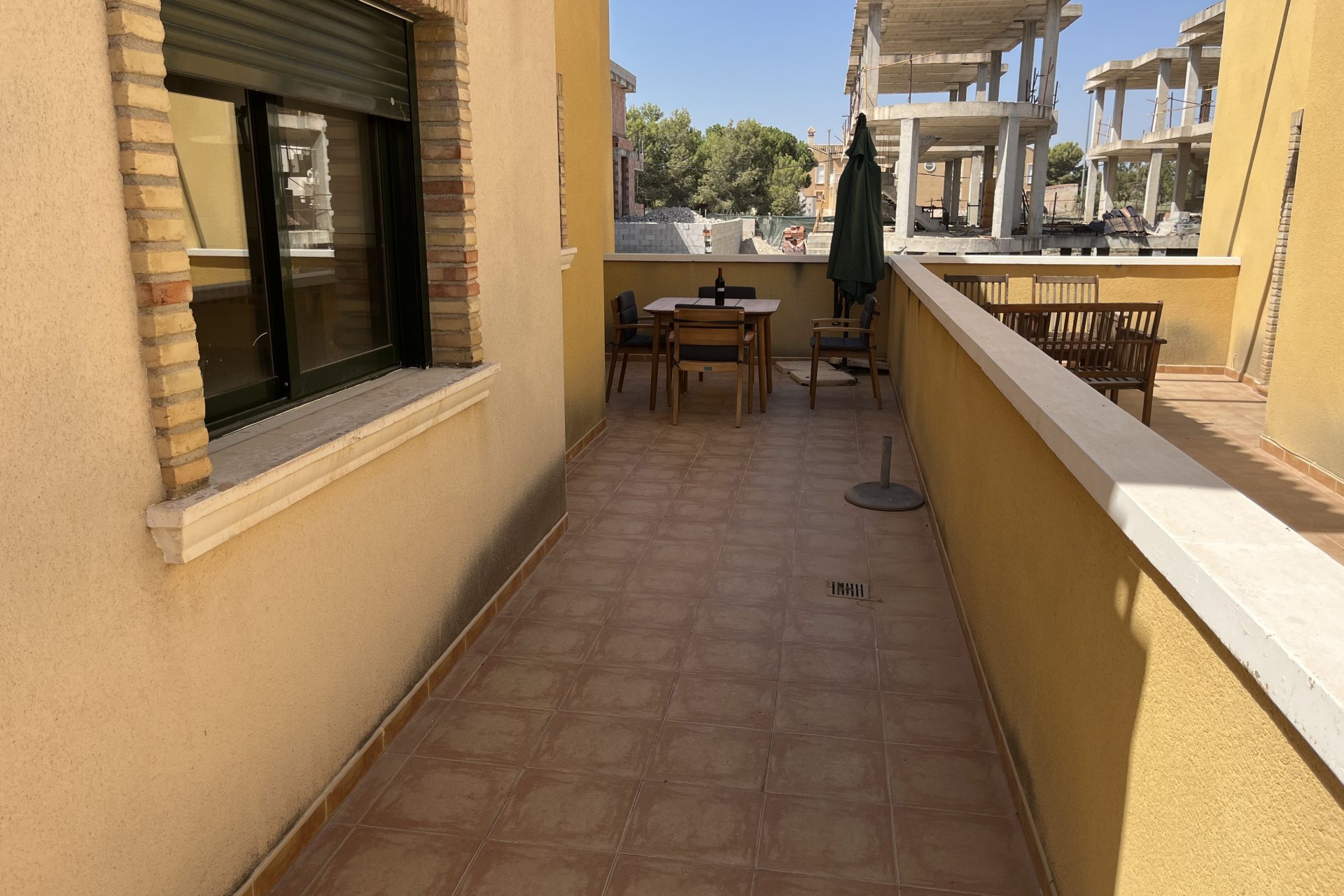 Revente - Villa -
Benferri - Inland